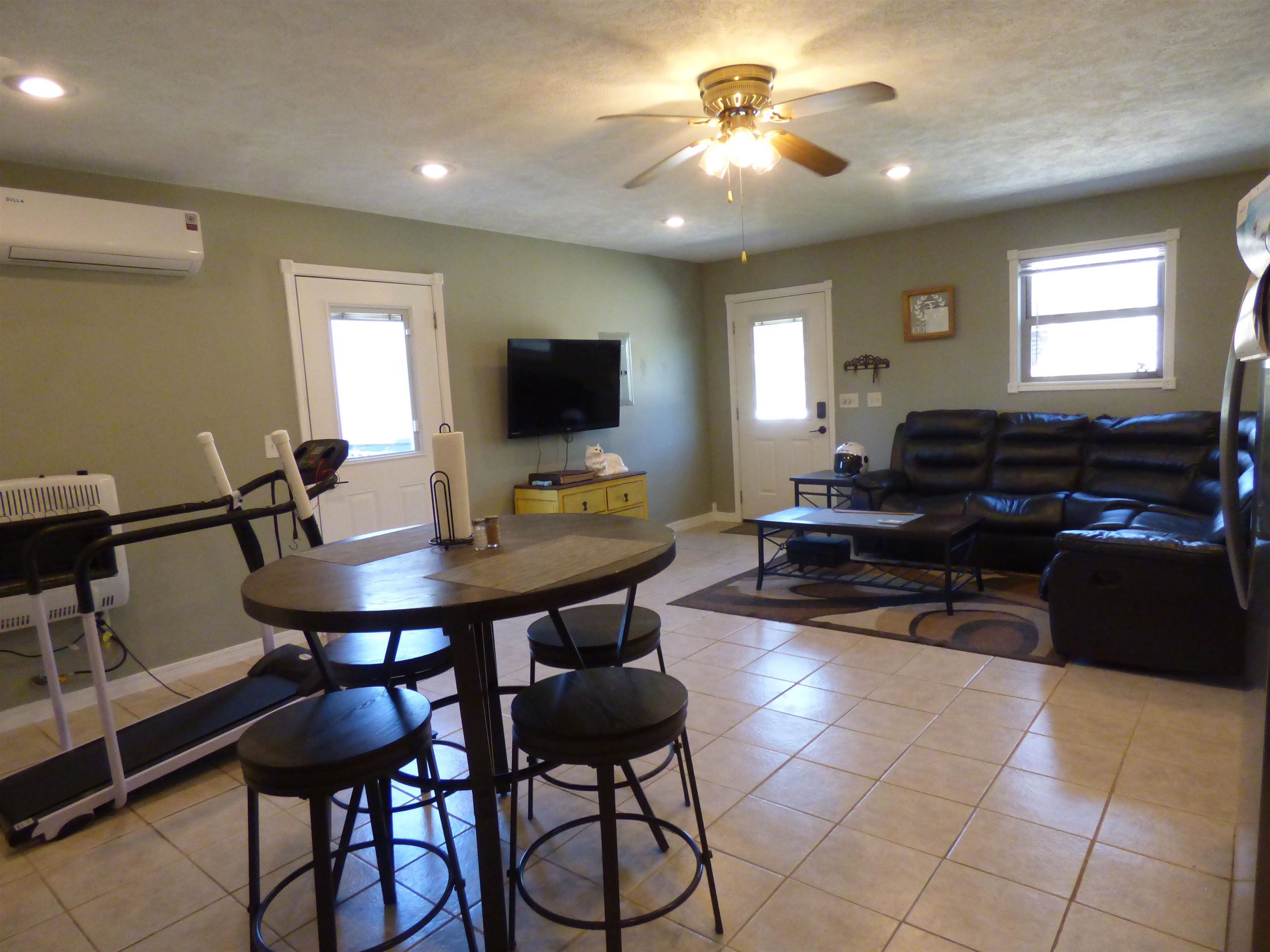 BUFORD ESTATES - Residential