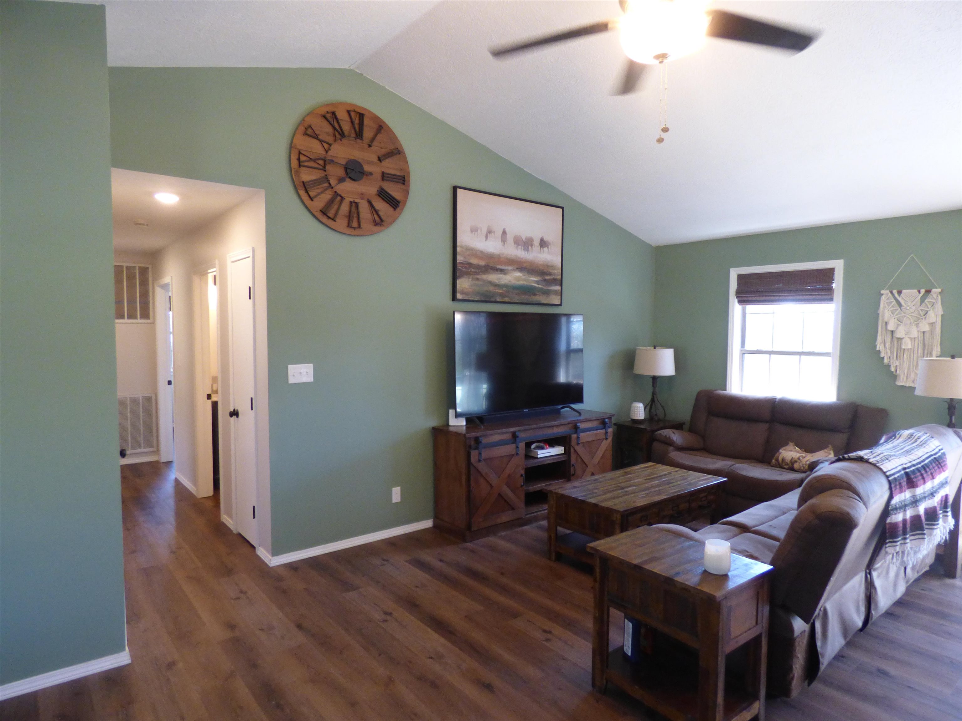 BUFORD ESTATES - Residential