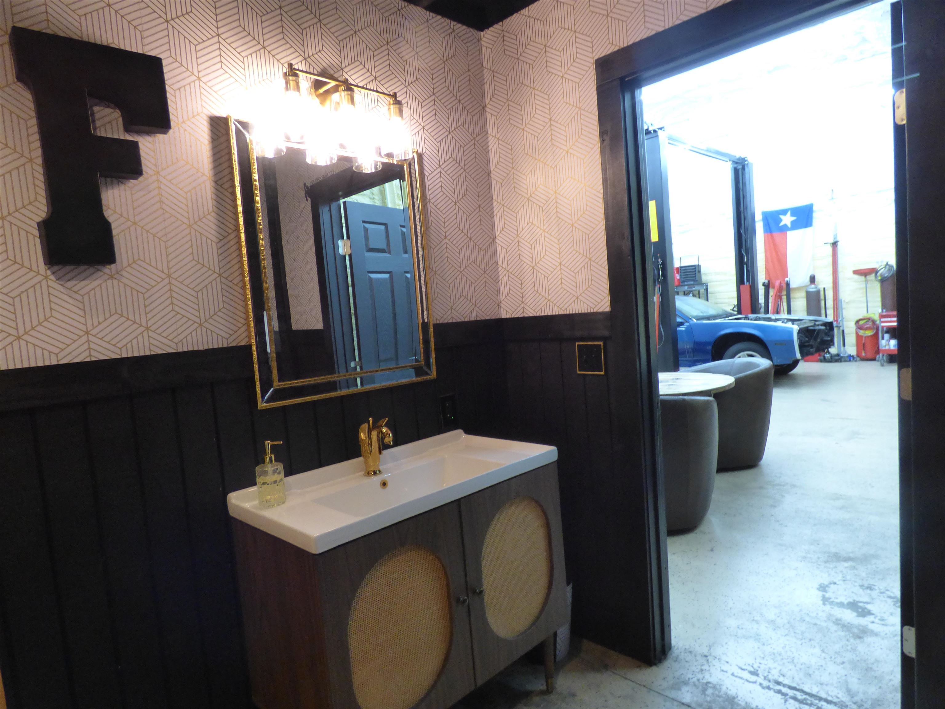 BUFORD ESTATES - Residential