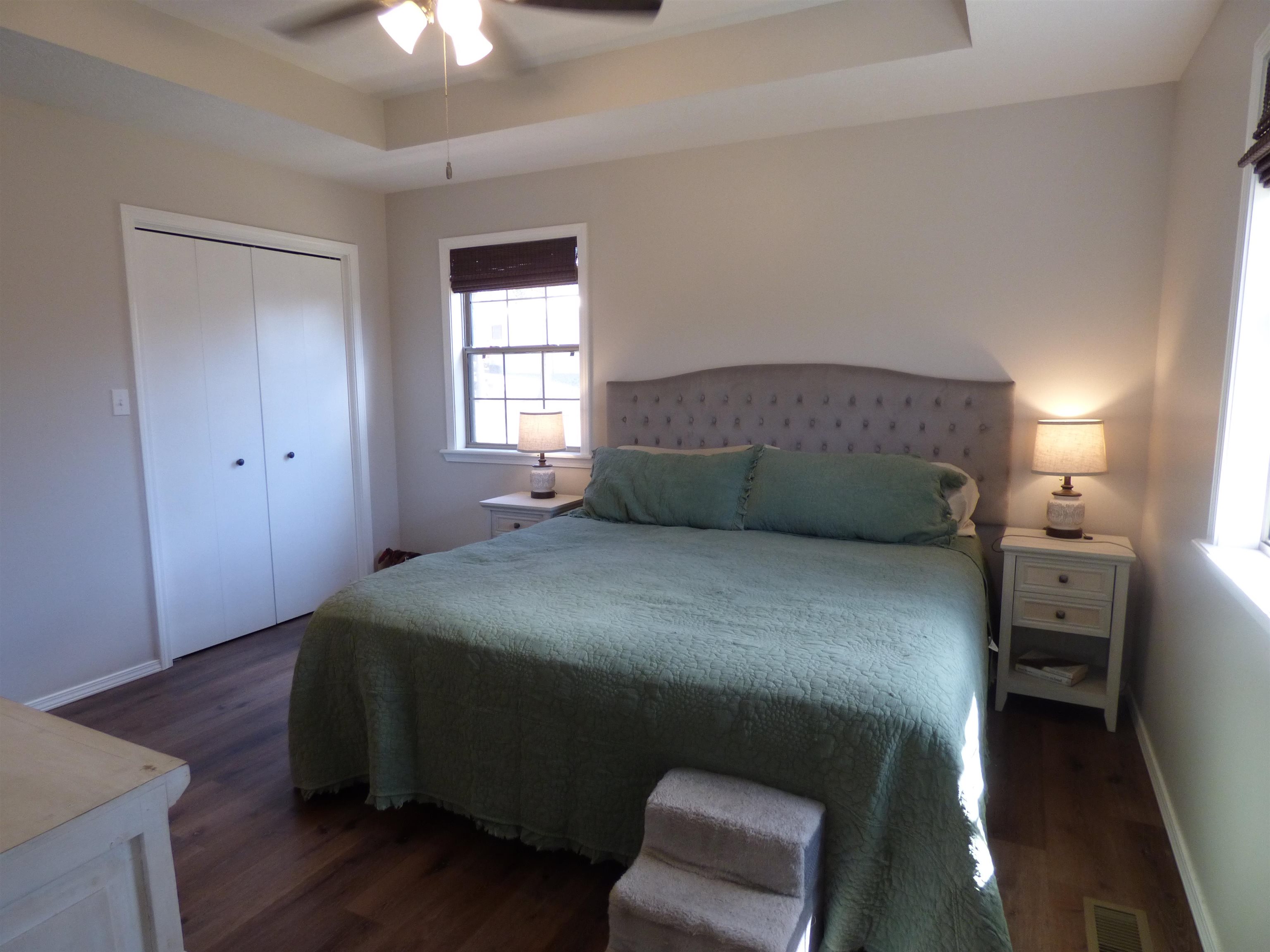 BUFORD ESTATES - Residential