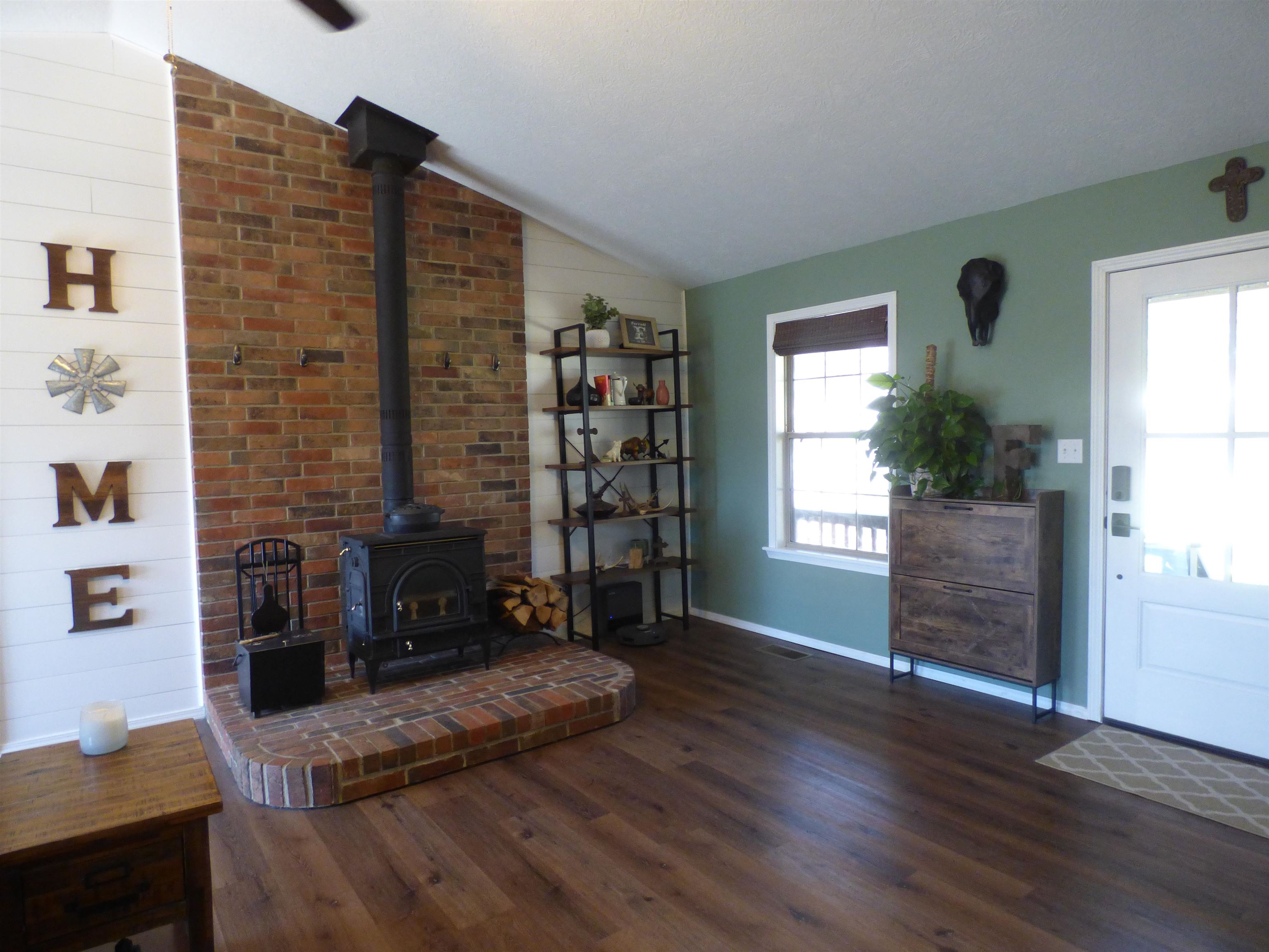 BUFORD ESTATES - Residential