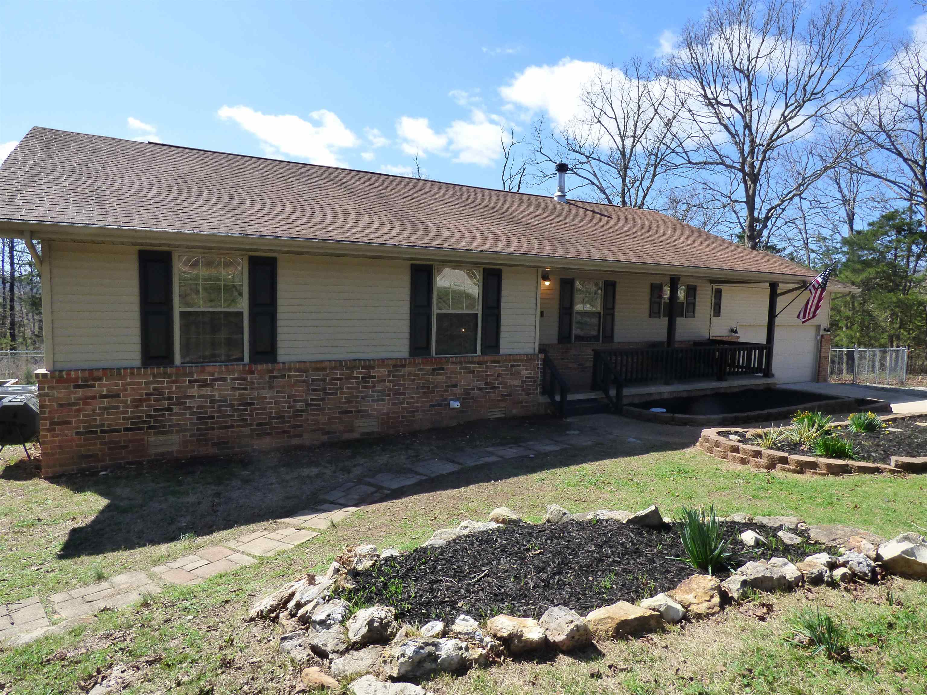 BUFORD ESTATES - Residential