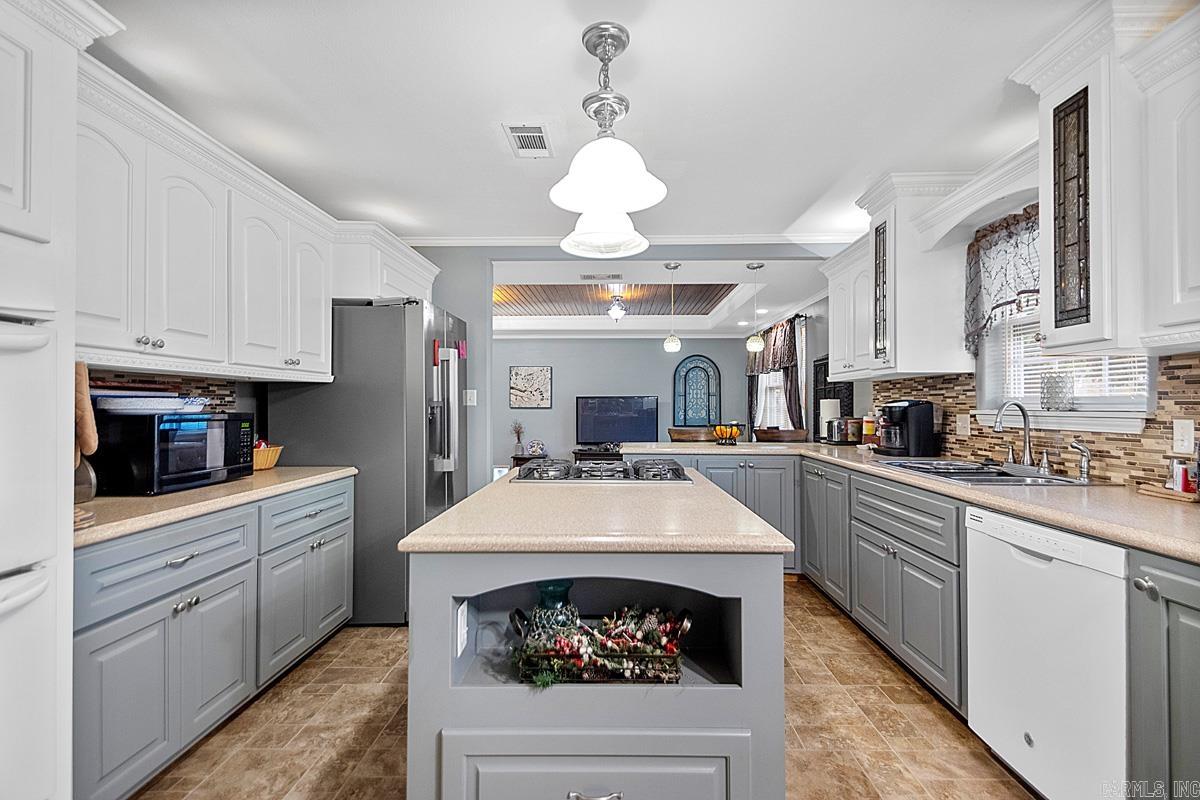 EIGHTH ADDN - Residential