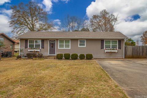 Photo of 912 W Vine St, Sheridan, AR 72150 (MLS # 25049744)