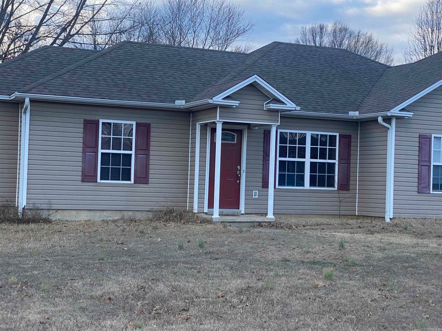 Welcome to this inviting 3-bedroom, 2-bathroom home, perfectly positioned on a spacious corner lot. This property boasts a well-designed layout that maximizes both comfort and privacy. As you enter, you're greeted by a bright and airy living space that seamlessly connects to the dining area, creating an ideal environment for entertaining and family gatherings. The home features a master suite with an en-suite bathroom, providing a private retreat for the homeowners. The additional two bedrooms are generously sized and share a full bathroom, offering ample space for family, guests, or a home office. Outside, the corner lot provides an expansive yard with plenty of room for outdoor activities, gardening, or simply enjoying the sunshine. The strategic placement of the home on the lot allows for extra curb appeal and a sense of grandeur that sets this property apart from others in the neighborhood. With its combination of prime location, thoughtful layout, and the added appeal of a corner lot, this home is a true gem waiting for its new owners to create lasting memories. no same day showing Sq Ft Approx. measuring encouraged see agent remarks