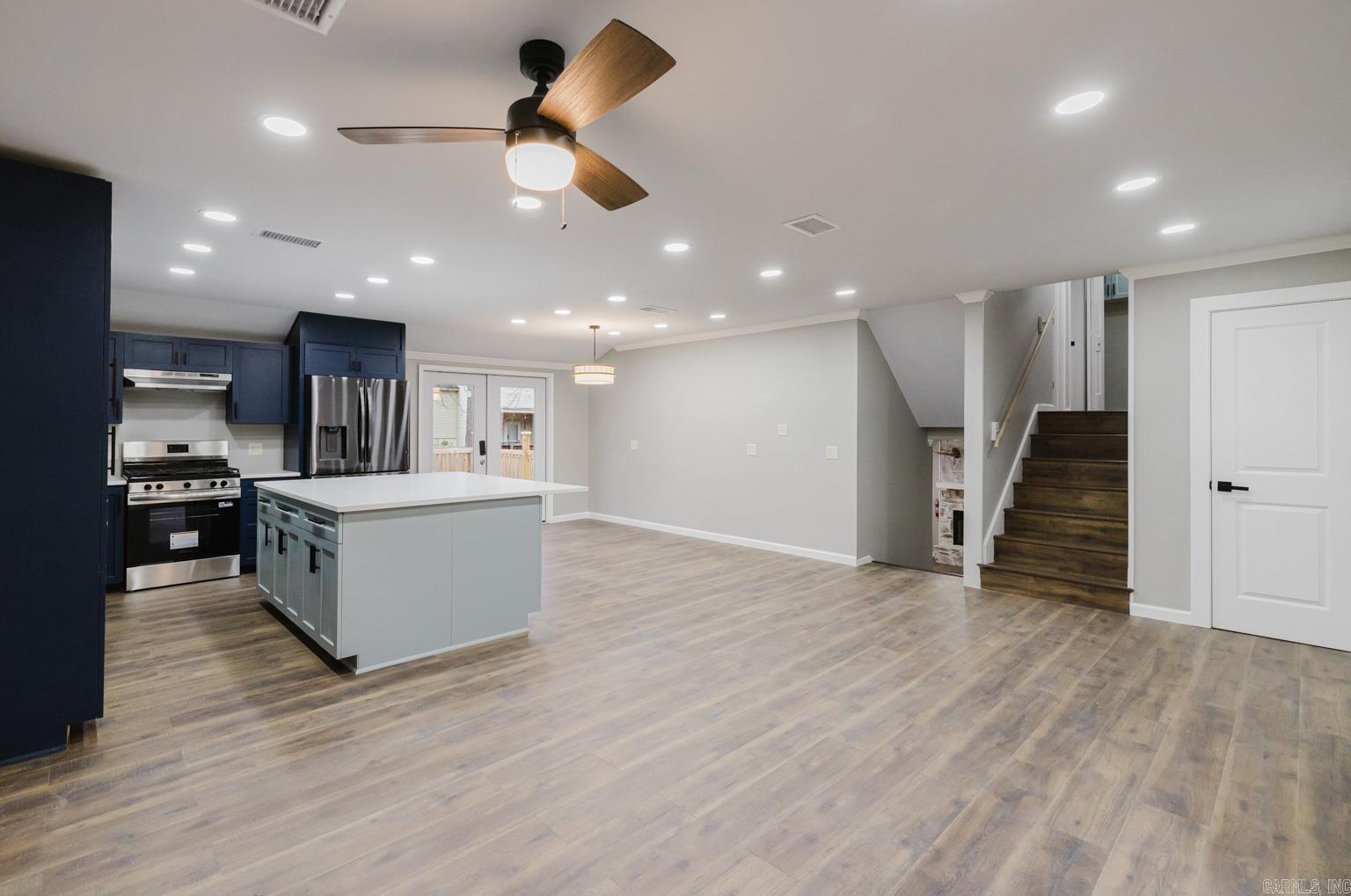 PLEASANT VIEW - Residential