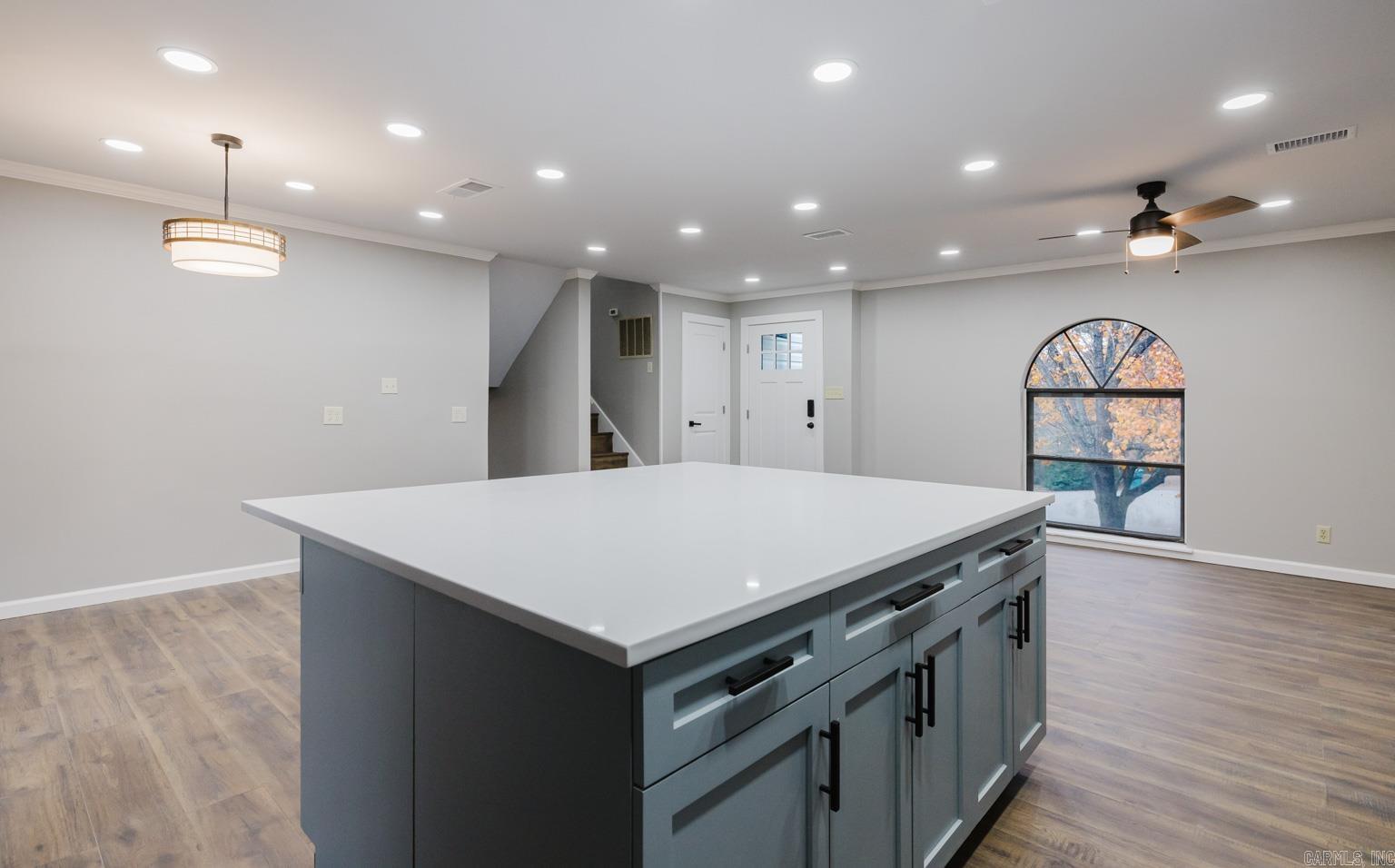 PLEASANT VIEW - Residential