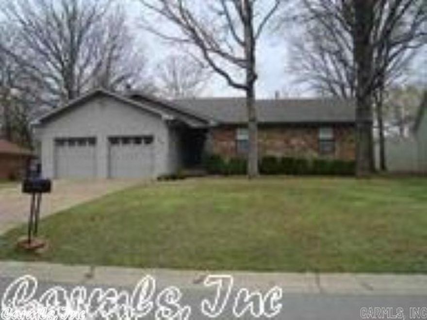 Cute 3 bedroom, 2 bath home in a convenient location. Spacious home with room to grow!