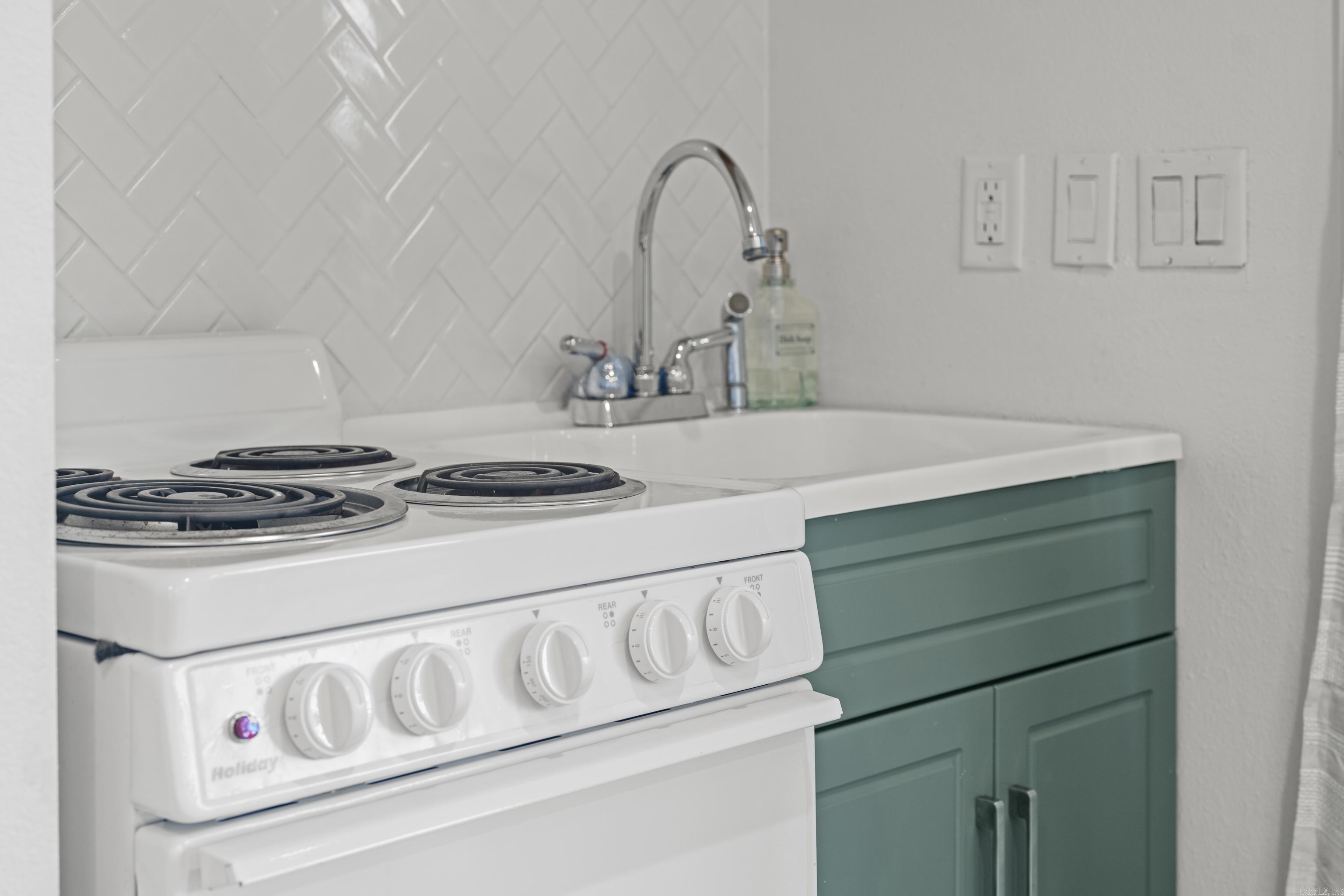 SUMMERHILL PLACE CONDOS - Residential