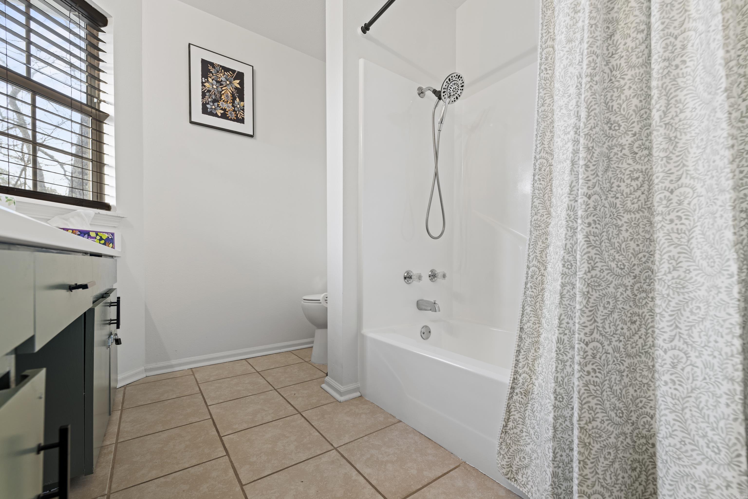 SUMMERHILL PLACE CONDOS - Residential