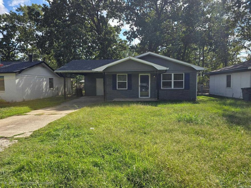 Welcome to 406 Southeast 1st Street, a charming 3-bedroom, 1-bathroom home located in the desirable Bryant, AR. This home offers a host of amenities designed for your comfort and convenience. The kitchen comes equipped with a refrigerator, and a washer and dryer are provided for your laundry needs. The home features a large, fenced-in yard, perfect for outdoor activities or simply enjoying the beautiful Arkansas weather. Inside, you'll appreciate the absence of carpet, making cleaning a breeze and offering a sleek, modern look. Plus, this home is zoned for Bryant Schools, known for their commitment to excellence in education. Experience the perfect blend of comfort, convenience, and location at 406 Southeast 1st Street.