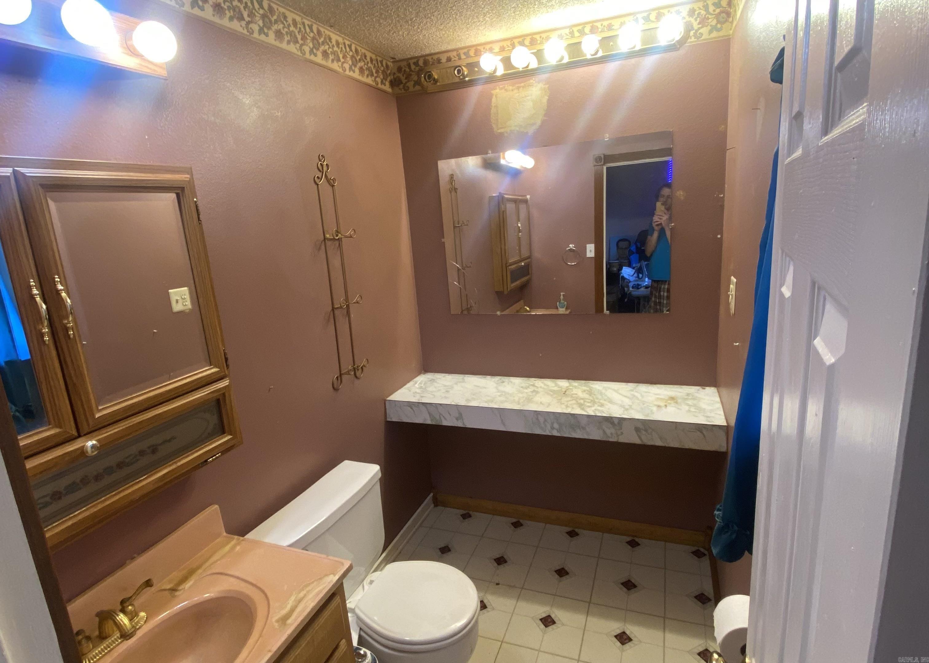 CUSHING MANOR - Residential