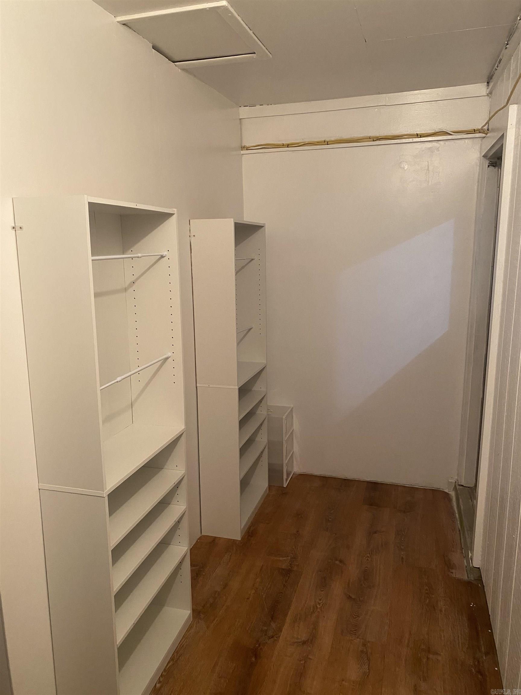 CUSHING MANOR - Residential