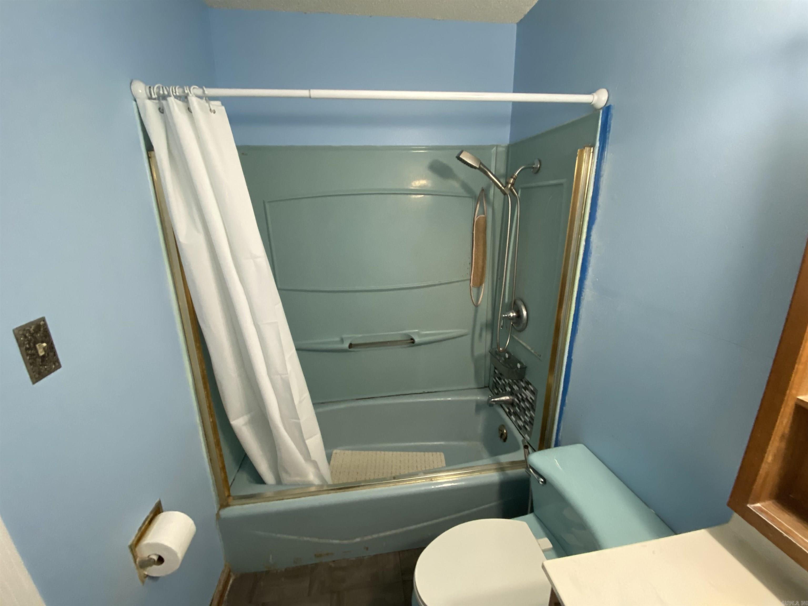 CUSHING MANOR - Residential