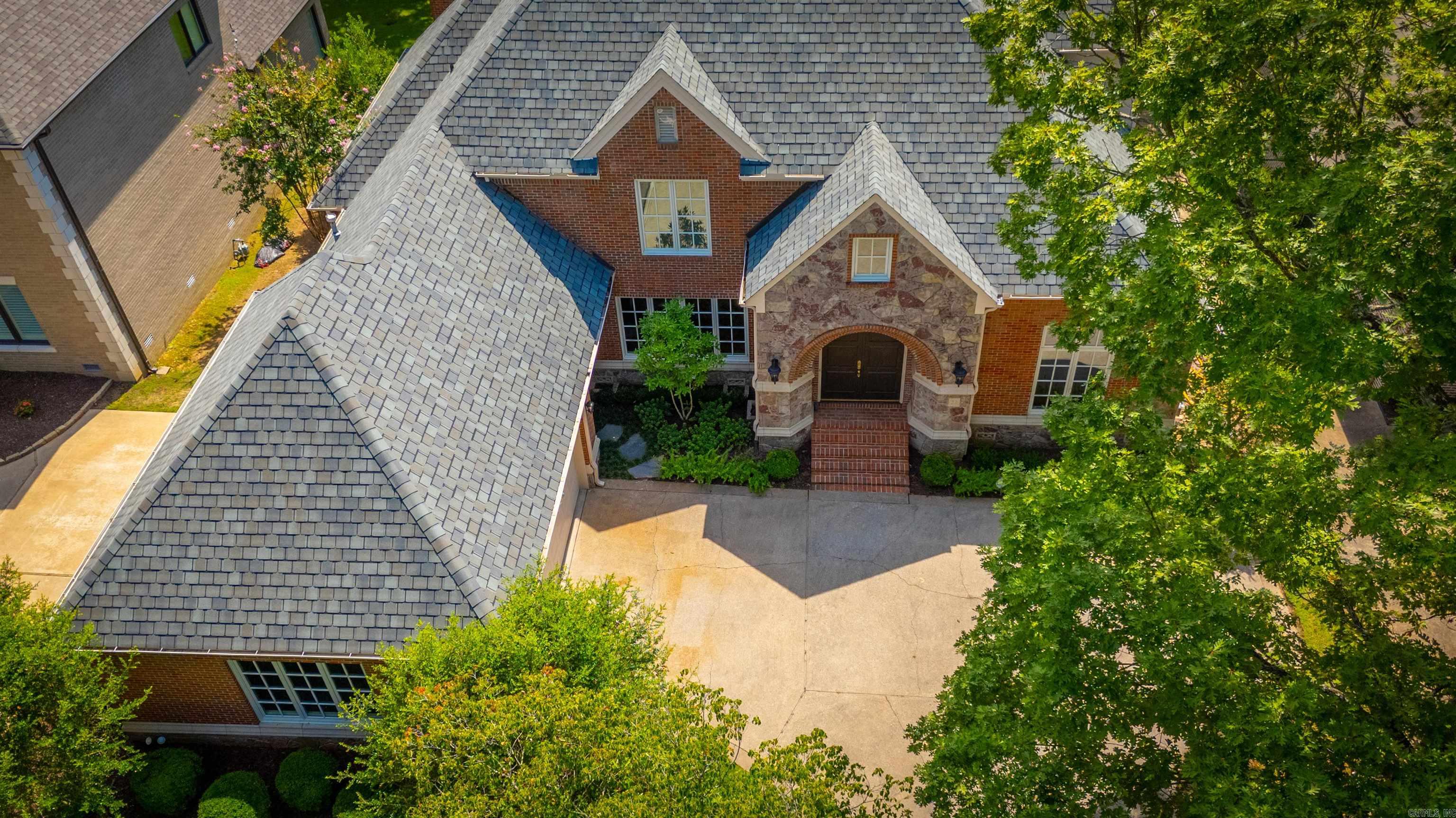 CHENAL VALLEY AVIGNON COURT - Residential