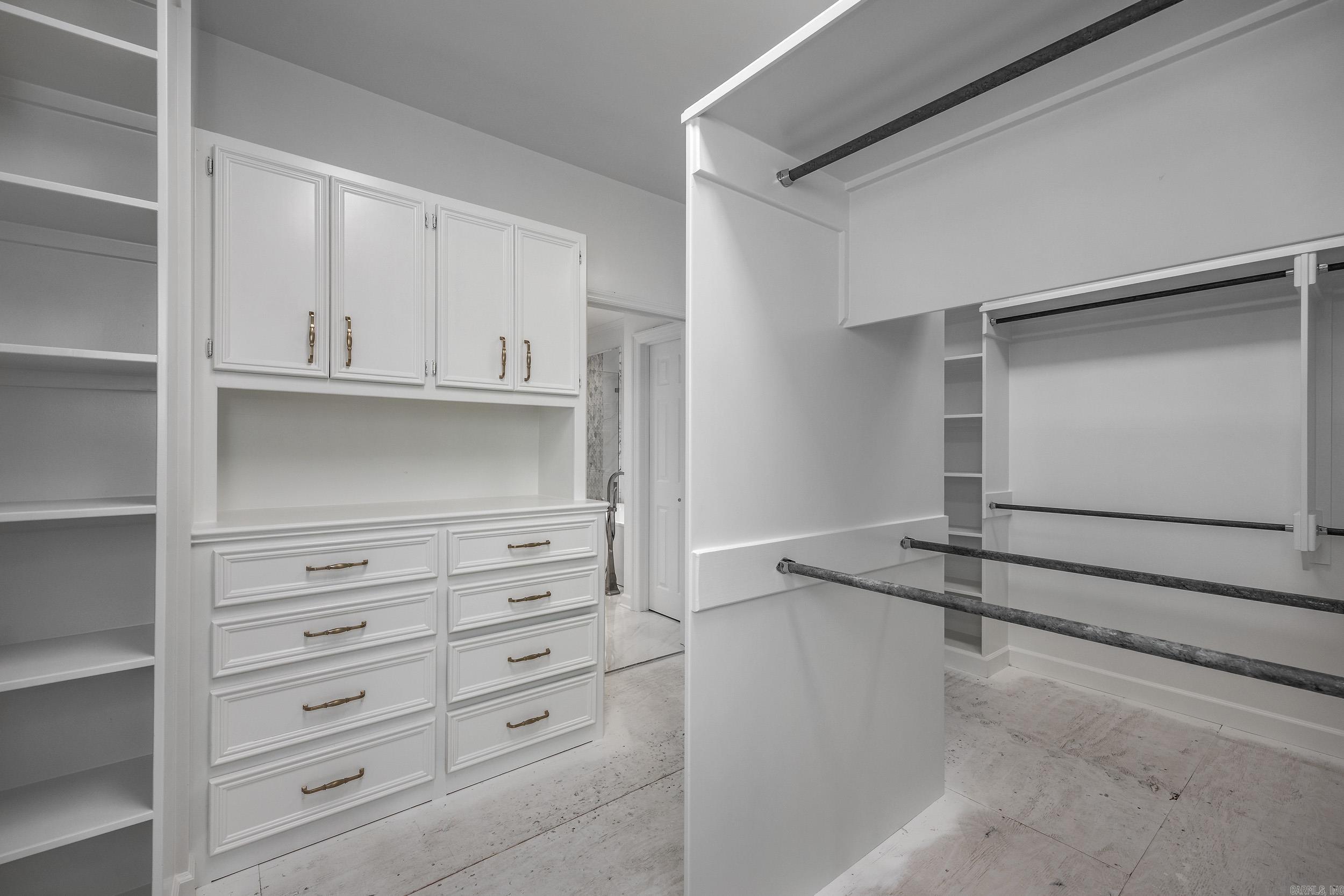 CHENAL VALLEY AVIGNON COURT - Residential