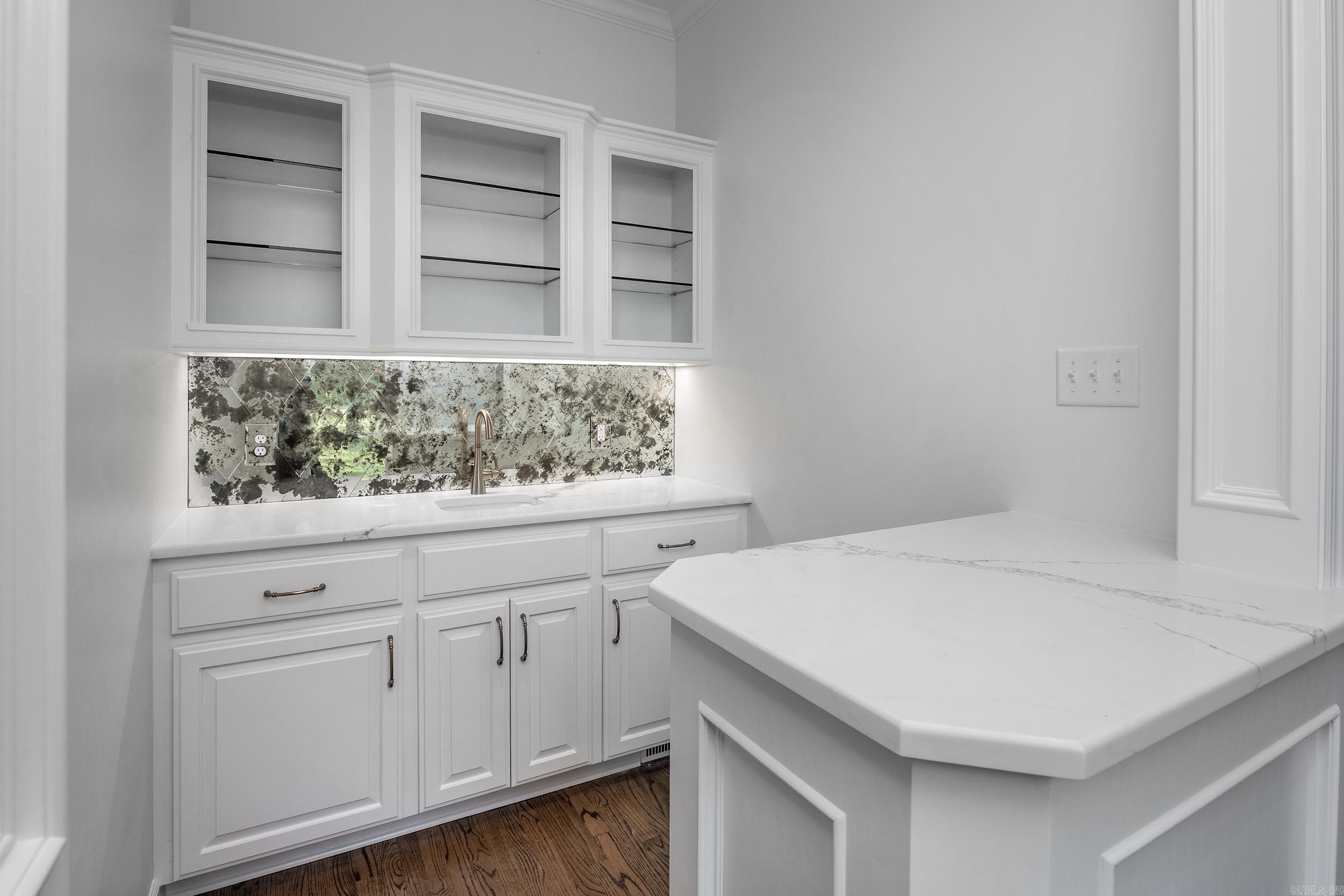 CHENAL VALLEY AVIGNON COURT - Residential