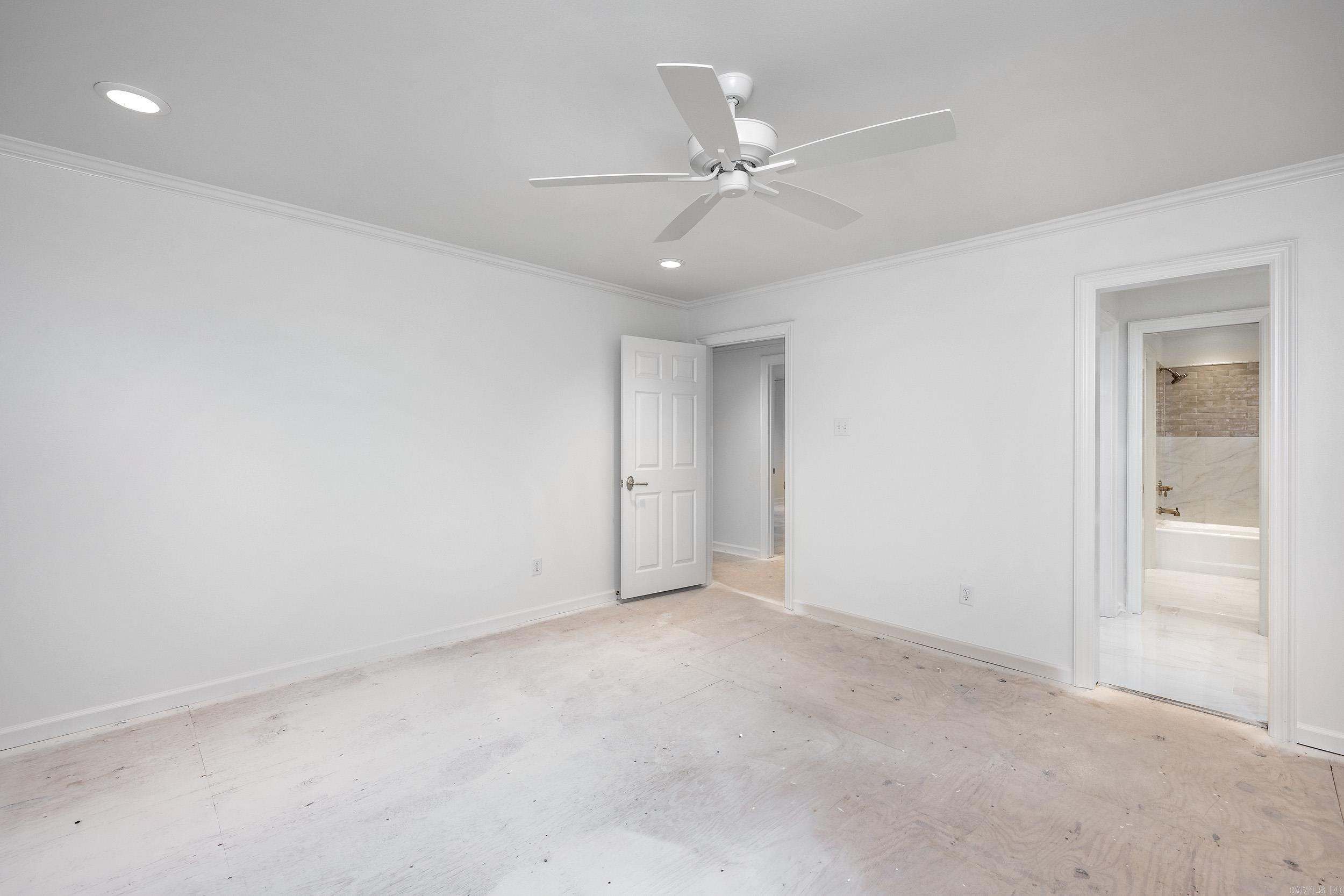 CHENAL VALLEY AVIGNON COURT - Residential