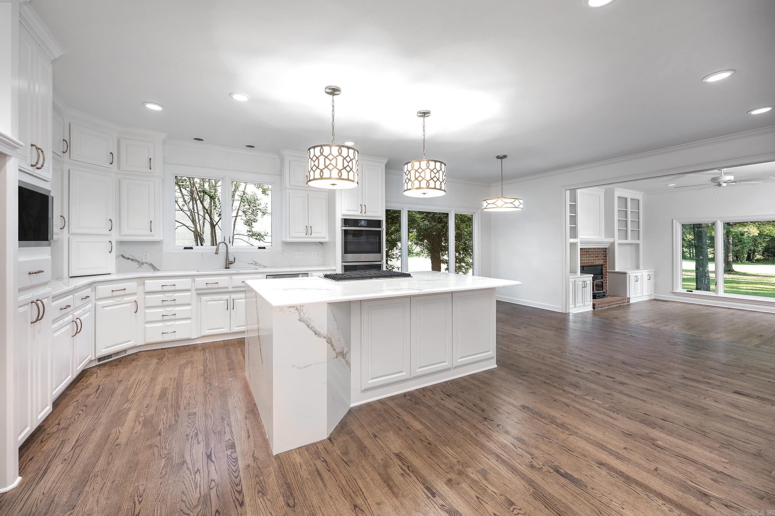 CHENAL VALLEY AVIGNON COURT - Residential