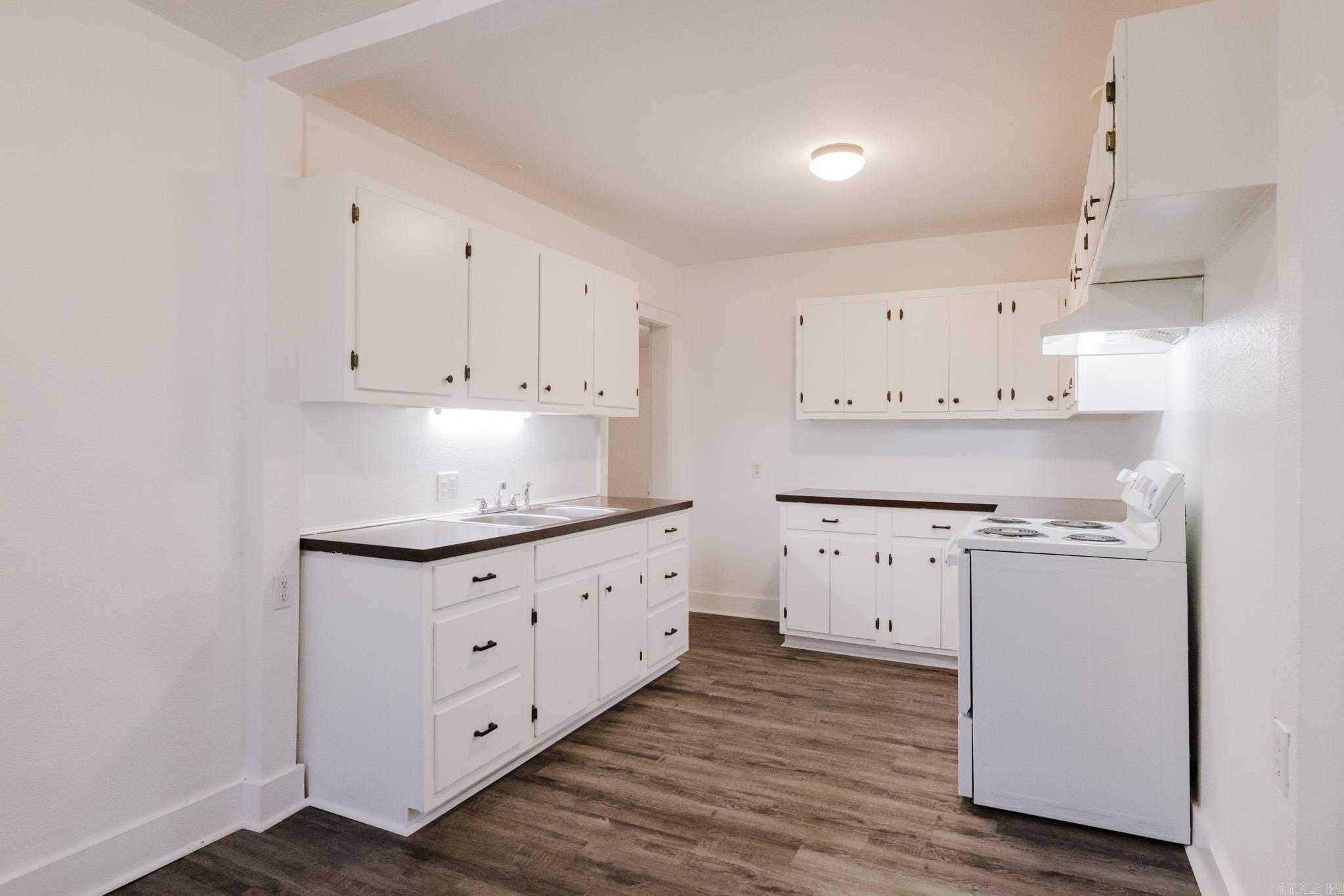 OAKHURST - Residential
