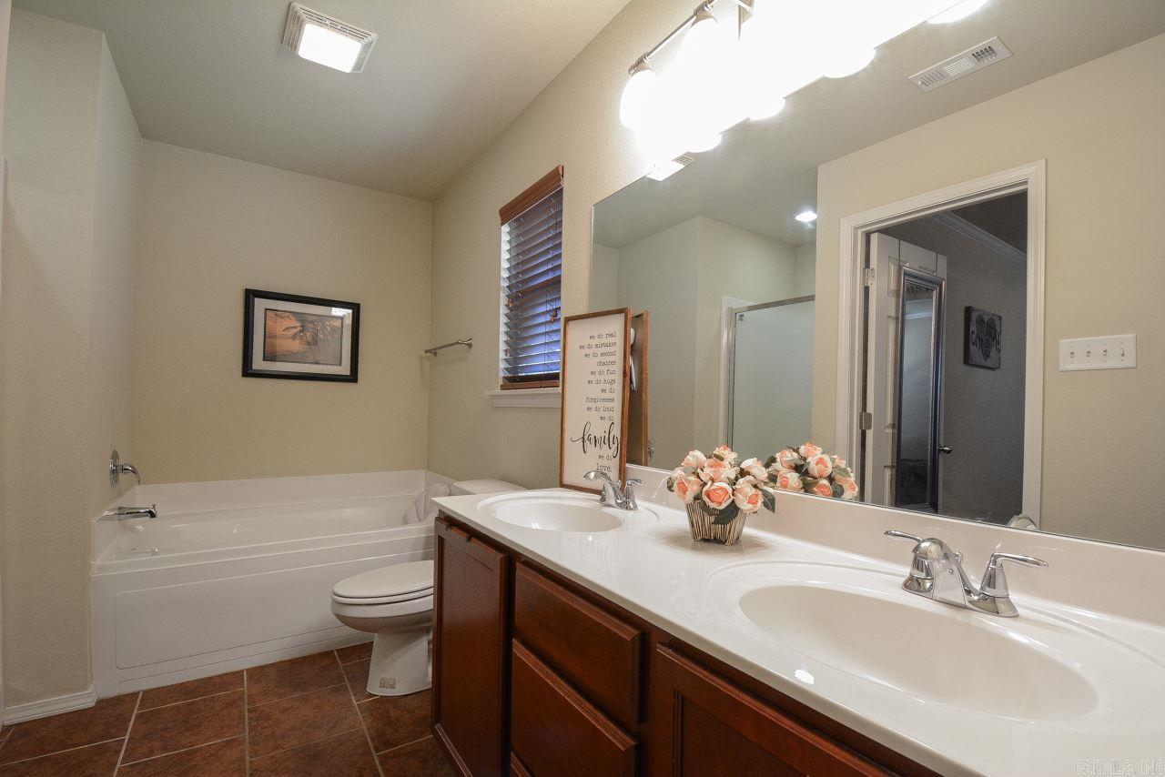 PARKWAY MEADOWS - Residential