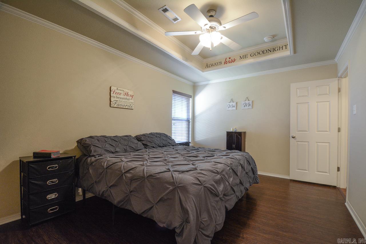 PARKWAY MEADOWS - Residential