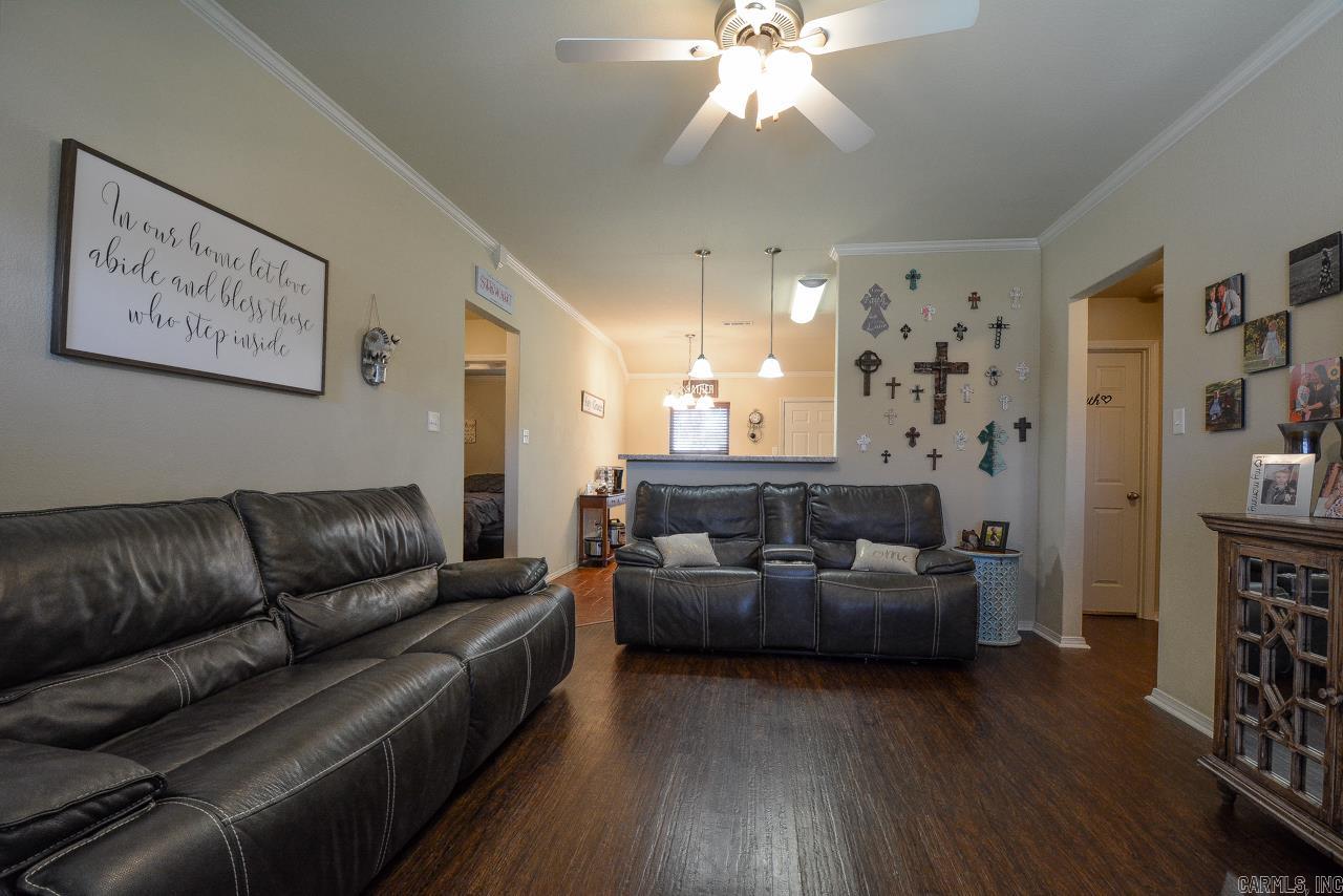 PARKWAY MEADOWS - Residential