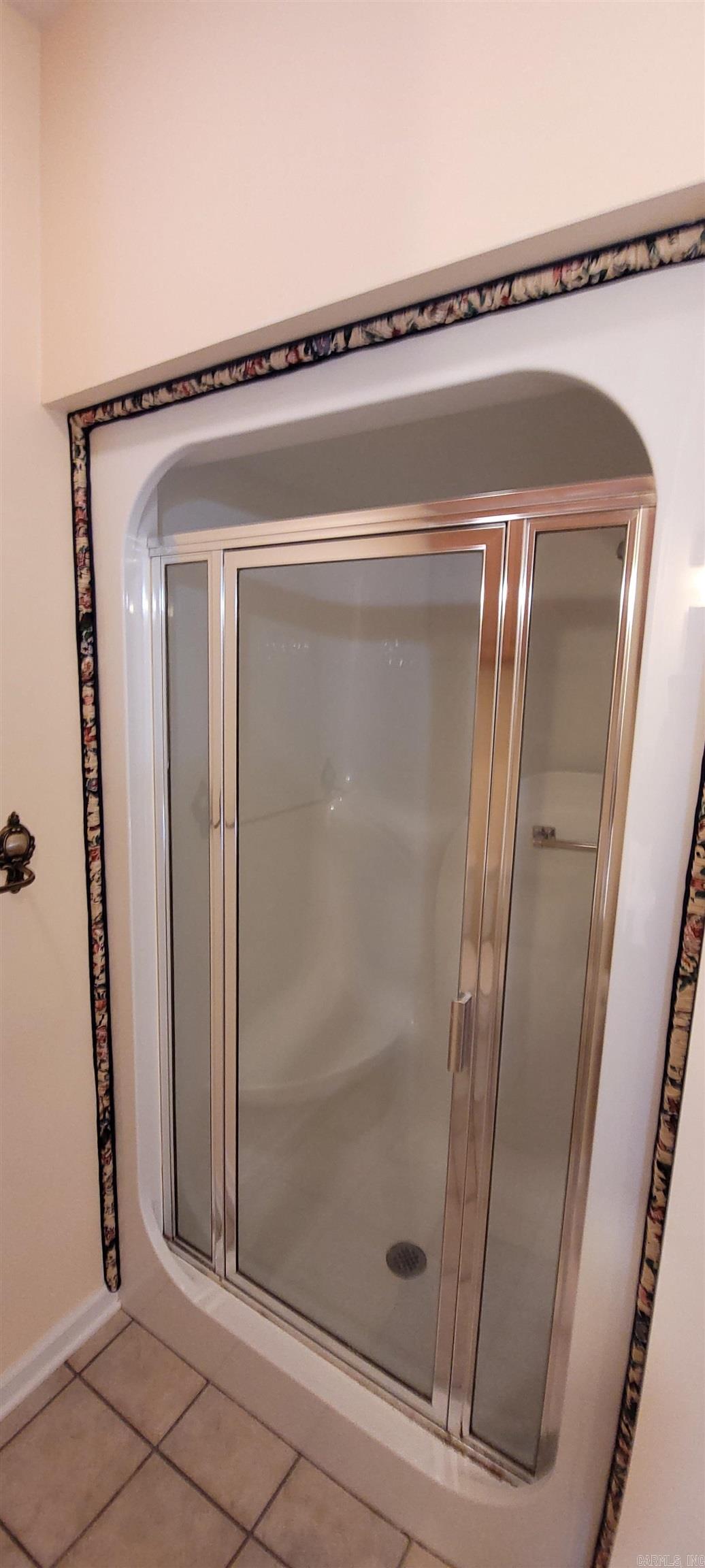 COLONIAL ACRES - Residential