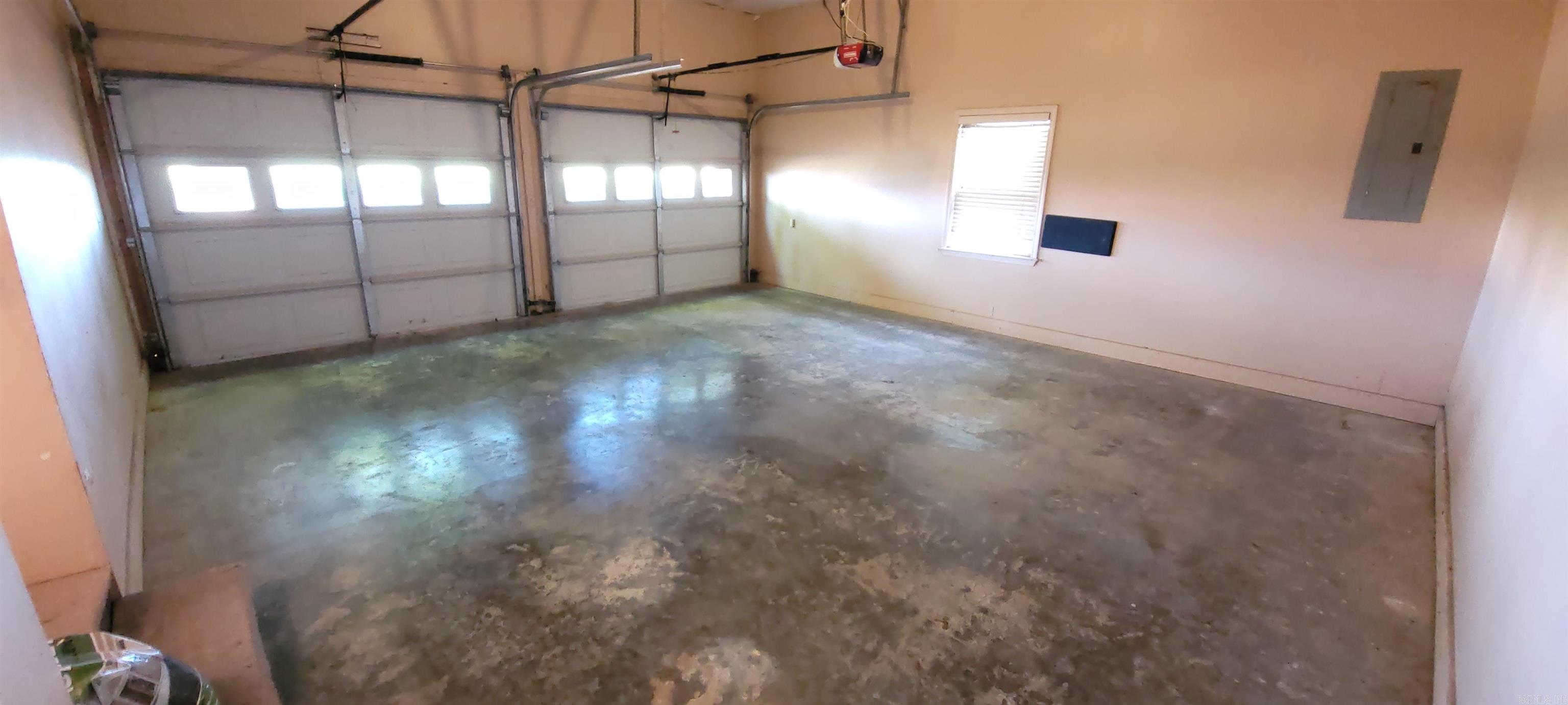 COLONIAL ACRES - Residential