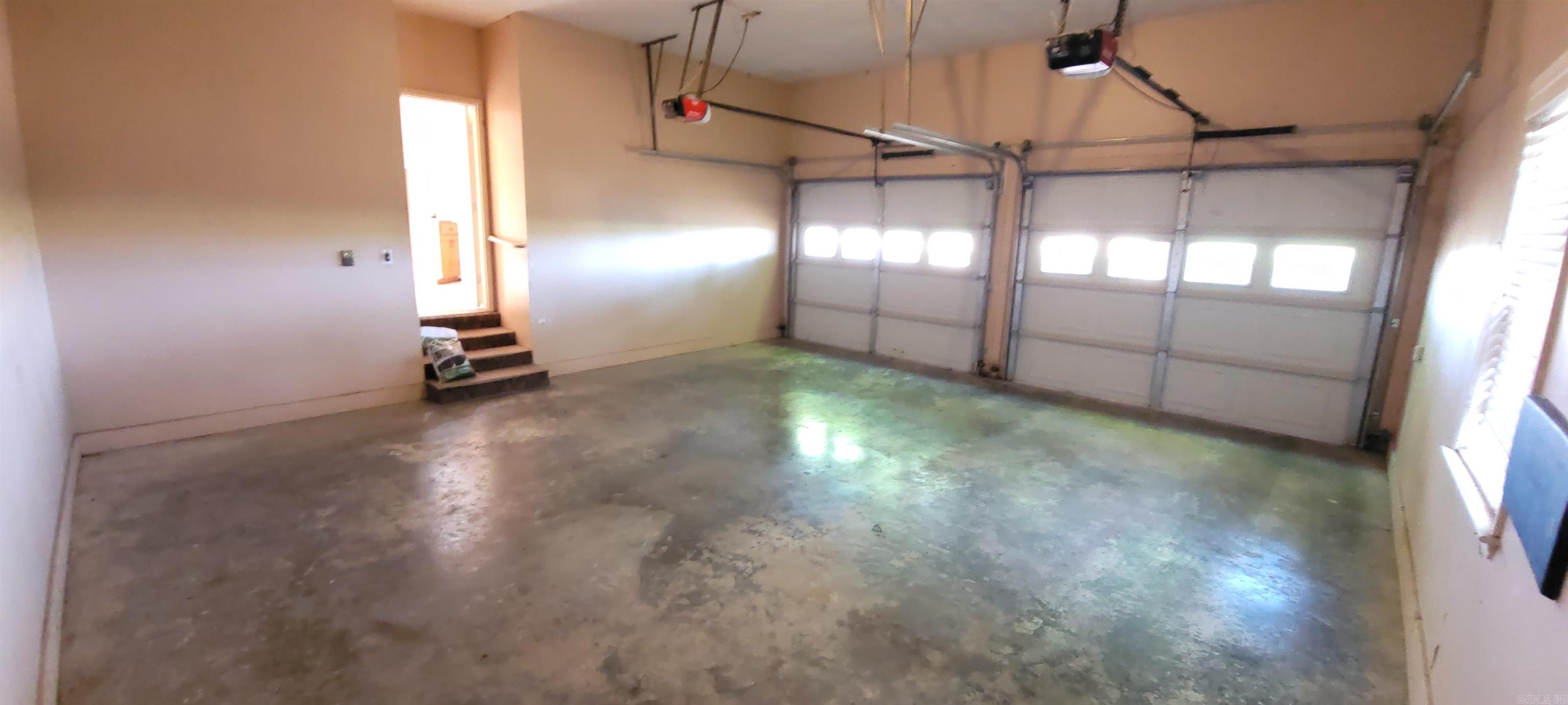 COLONIAL ACRES - Residential