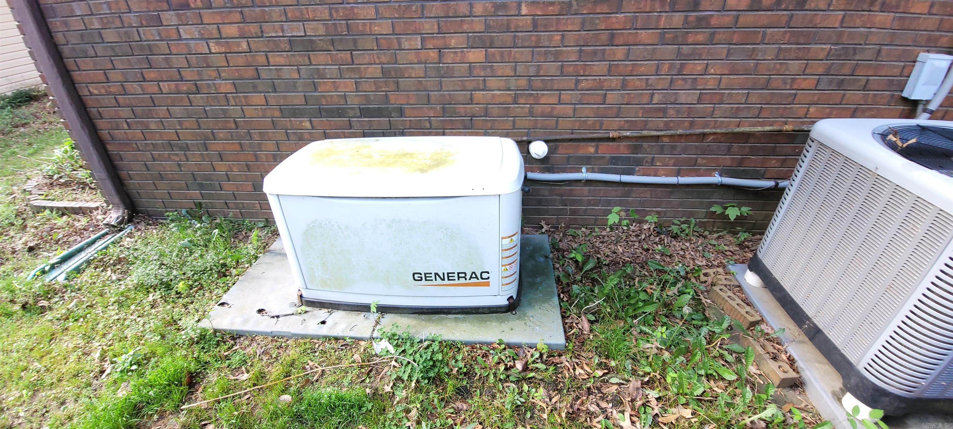 COLONIAL ACRES - Residential