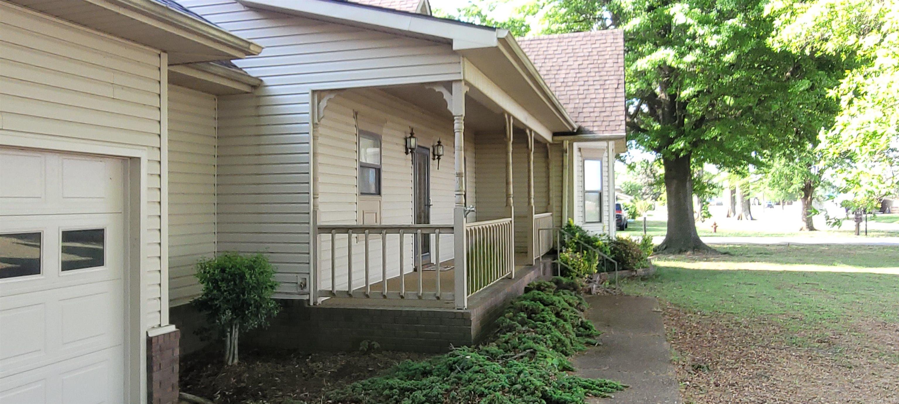 COLONIAL ACRES - Residential