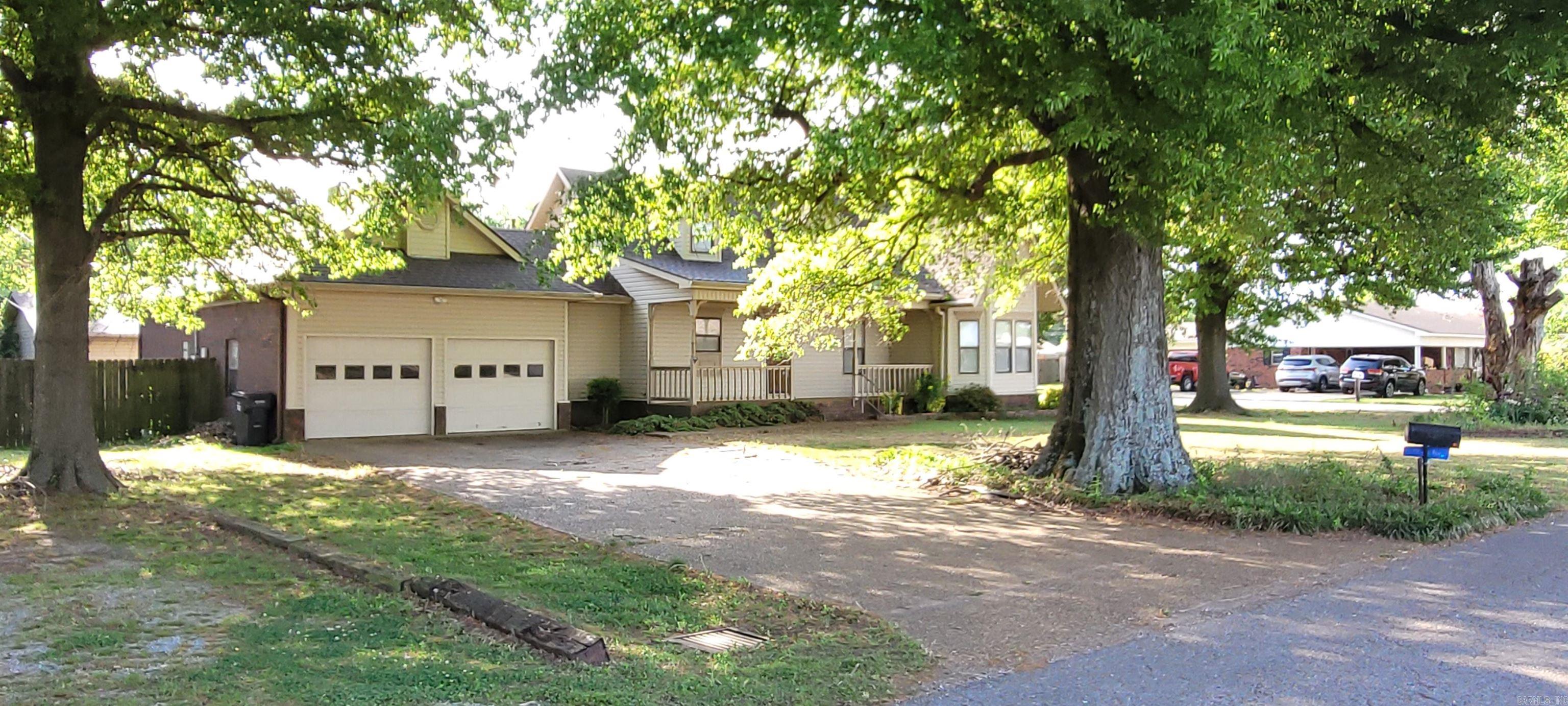 COLONIAL ACRES - Residential