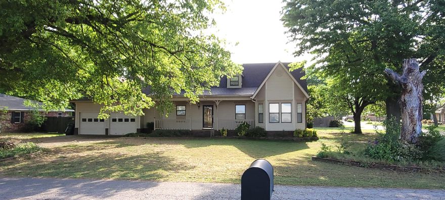 This 3-bedroom, 2-and-a-half-bath, 1712 sq ft brick and siding home features an open area, backup generation, new central heat and air unit, a 24x30 shop, and a 2-car garage with front and rear drives. The expansive back covered porch spans three-fourths the length of the home, and mature oak shade trees to help provide summertime cooling.