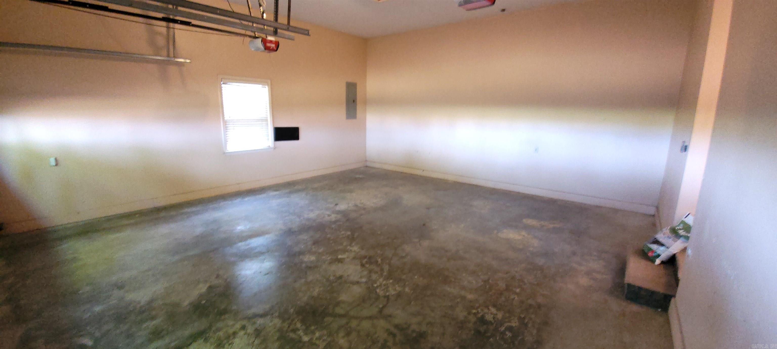 COLONIAL ACRES - Residential