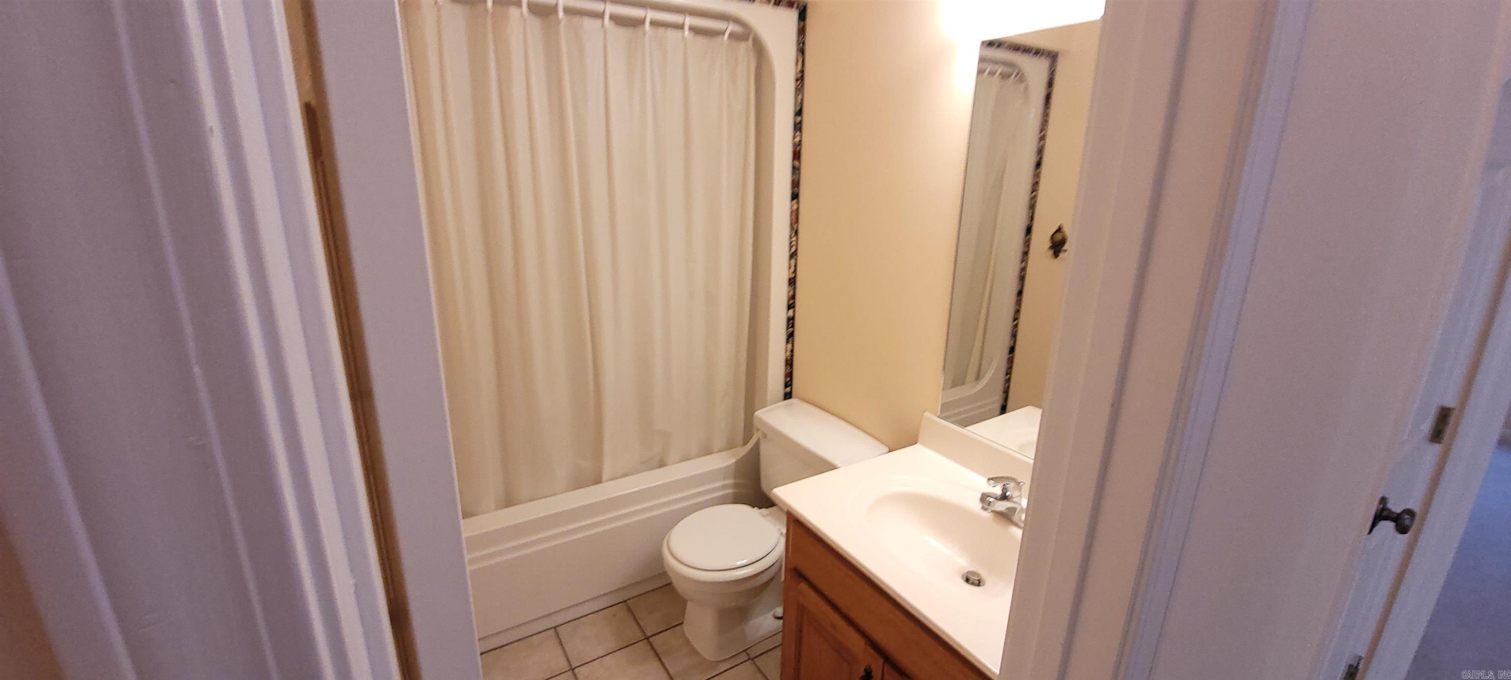 COLONIAL ACRES - Residential