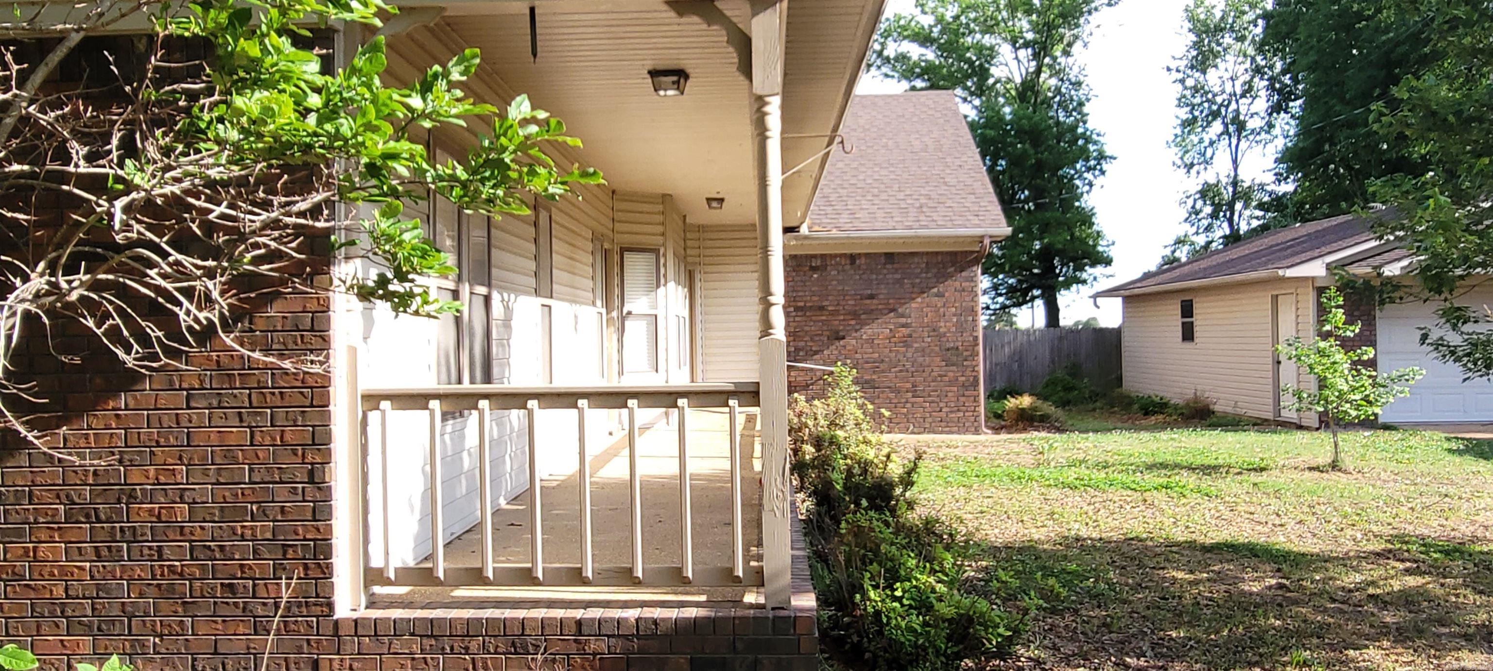 COLONIAL ACRES - Residential