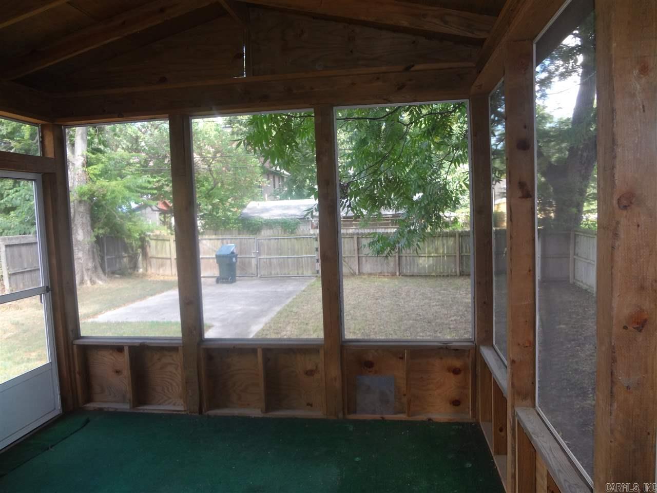 CITY OF LR L1 - Residential