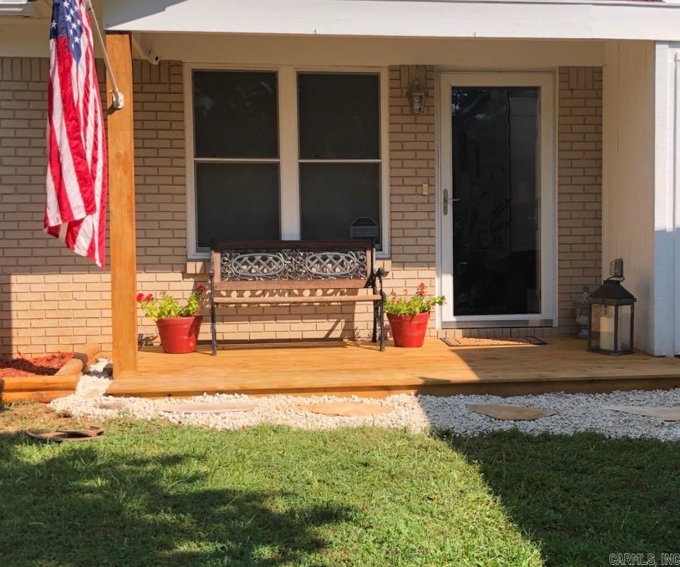 PEBBLE LAKE - Residential