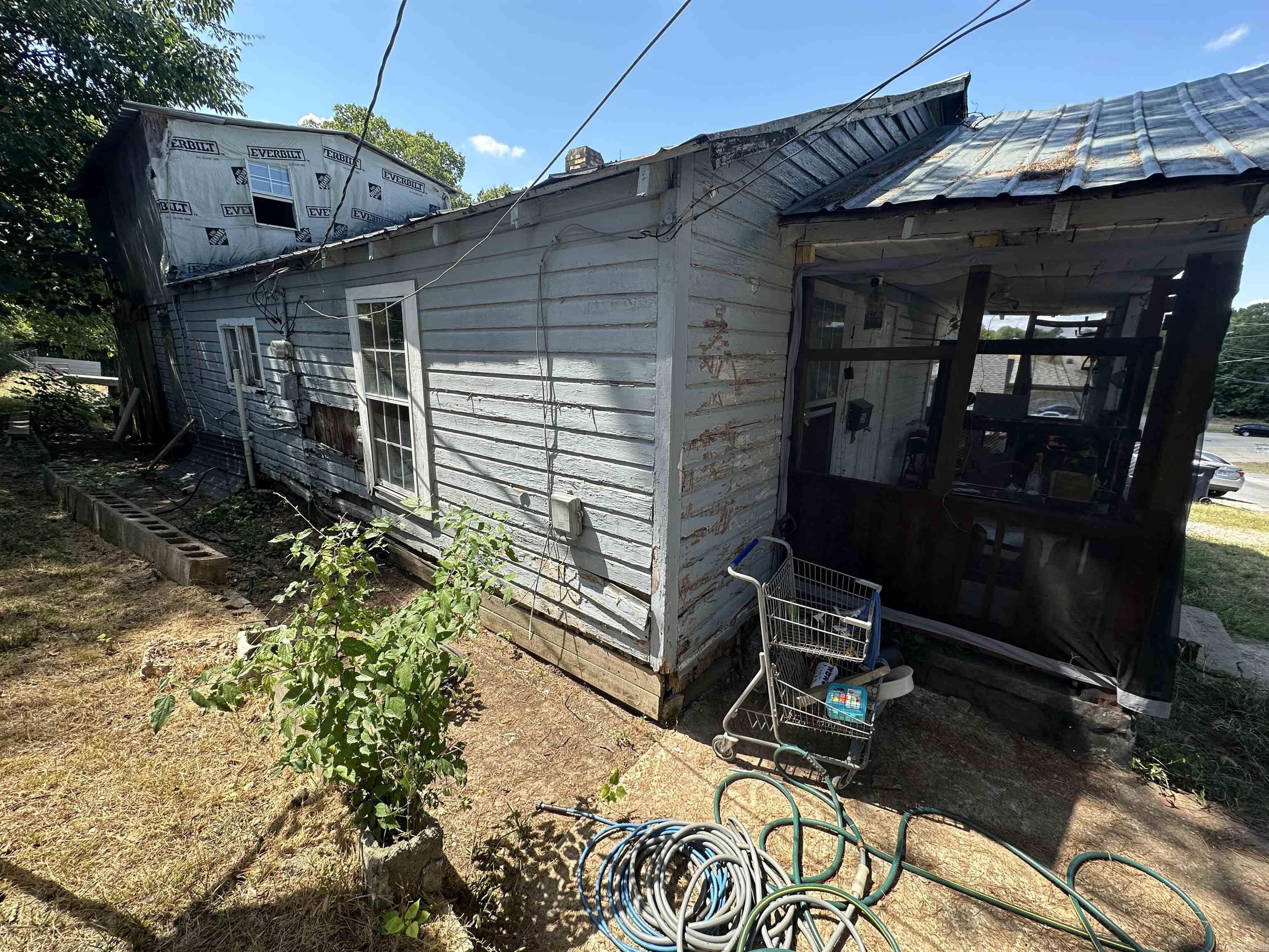 MAXFIELD EAST - Residential