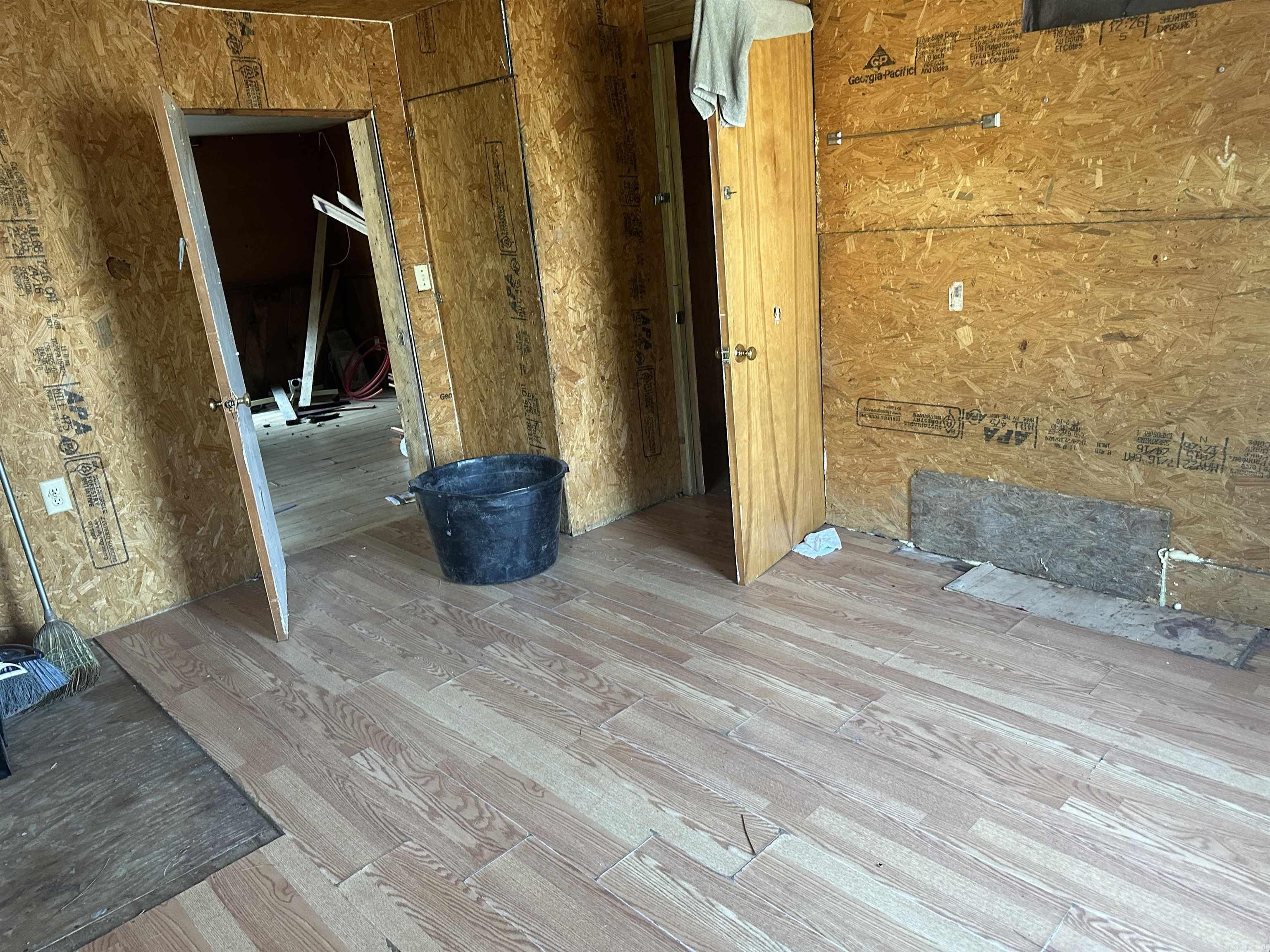 MAXFIELD EAST - Residential