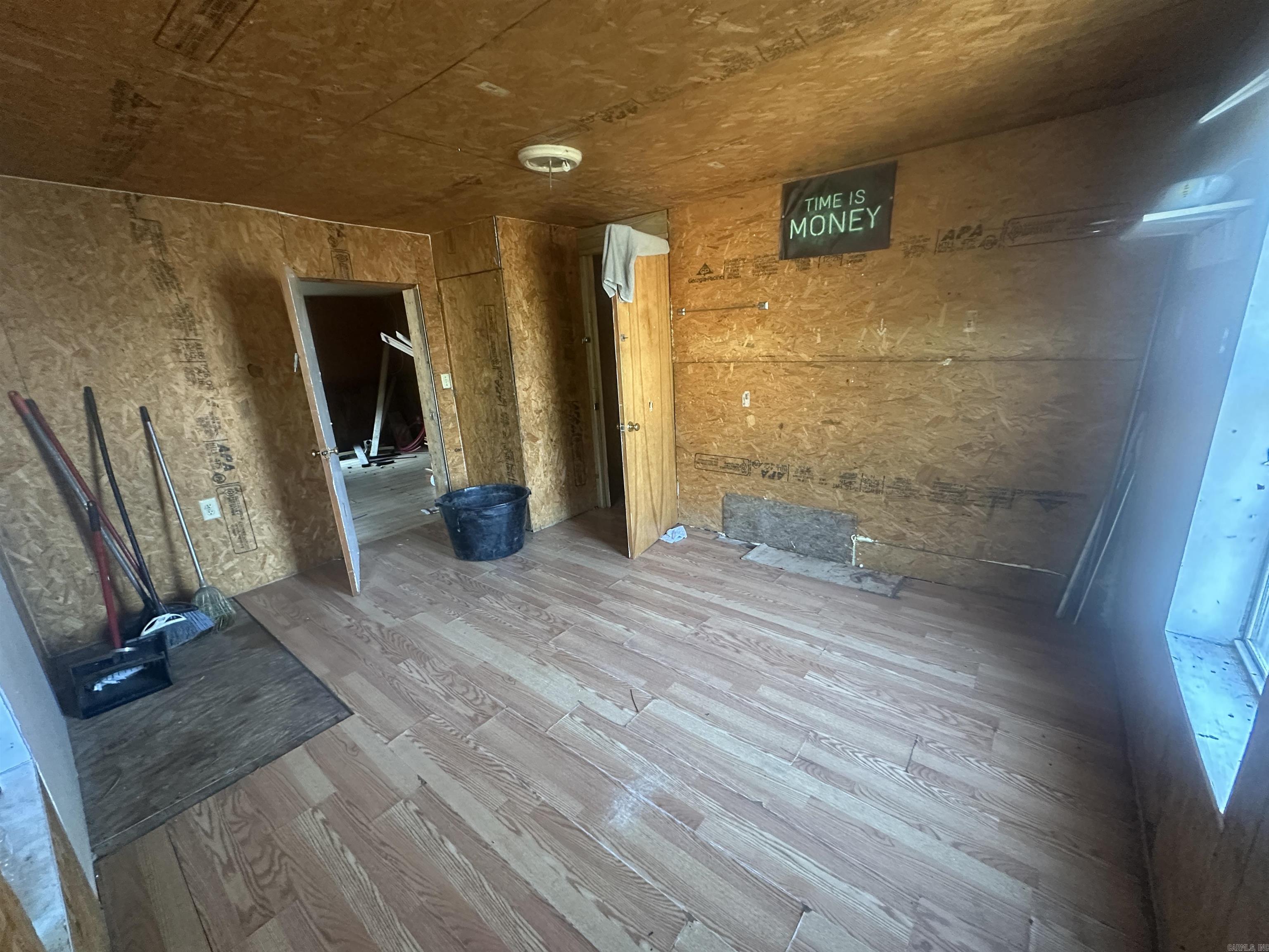 MAXFIELD EAST - Residential