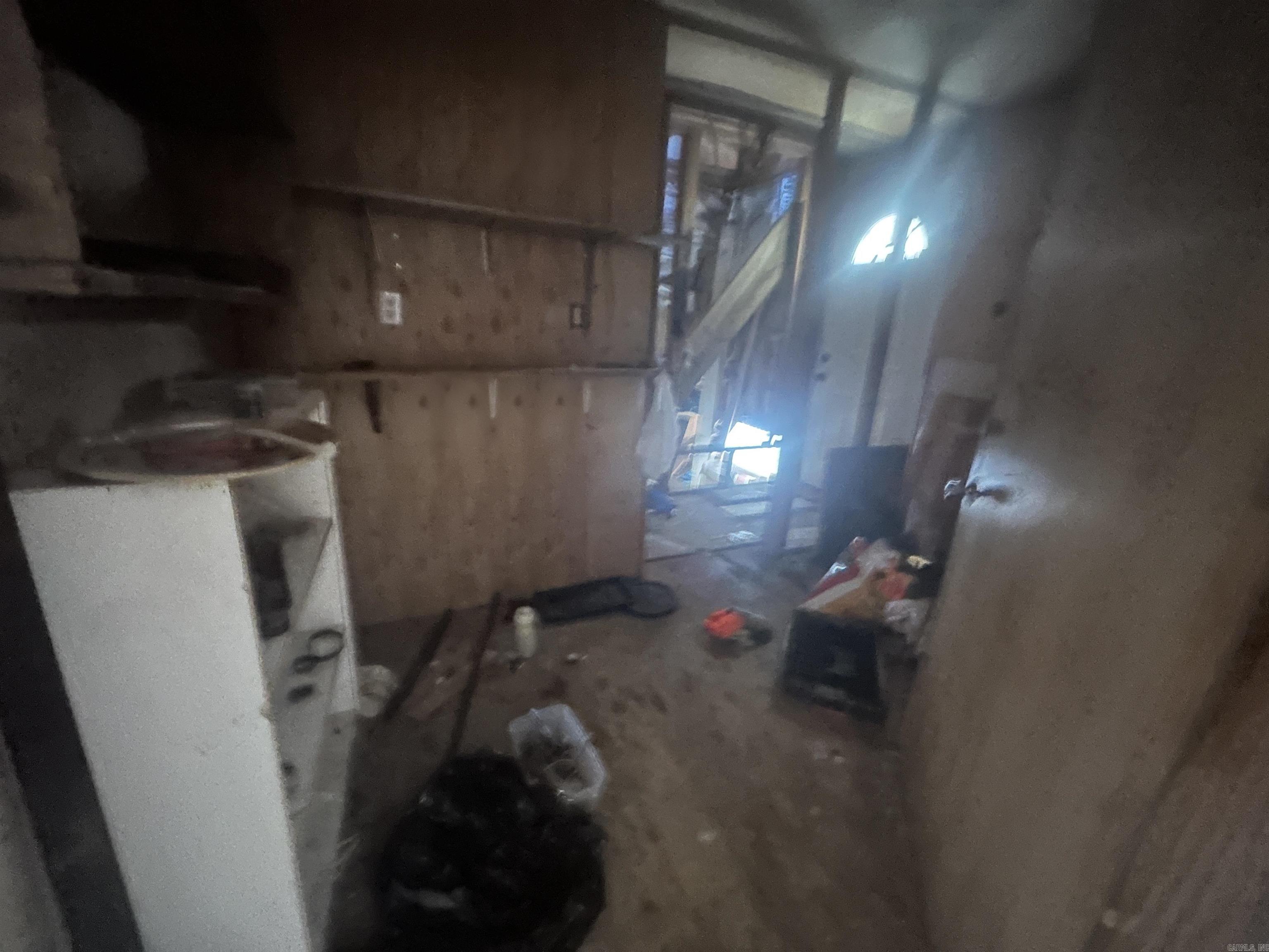 MAXFIELD EAST - Residential