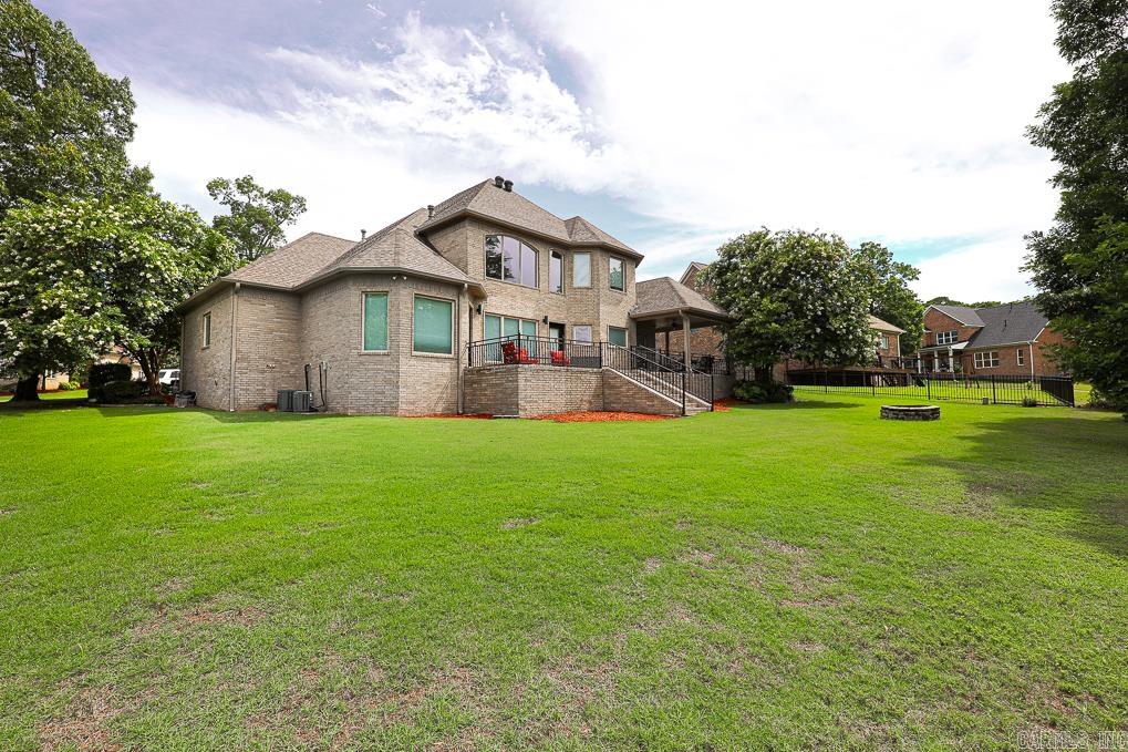 LONGHILLS VILLAGE - Residential