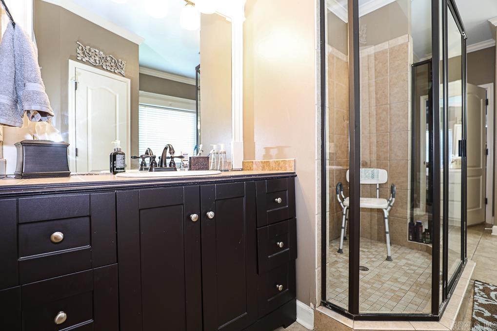 LONGHILLS VILLAGE - Residential