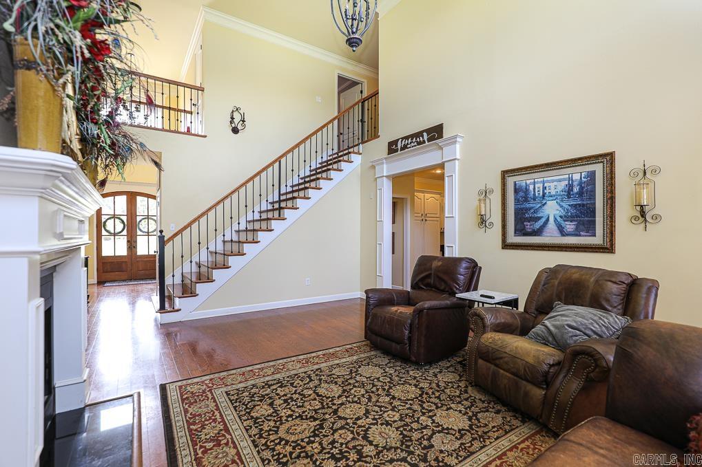 LONGHILLS VILLAGE - Residential