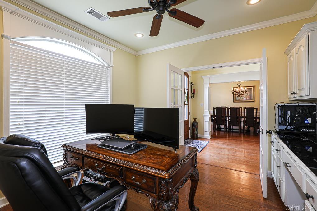 LONGHILLS VILLAGE - Residential