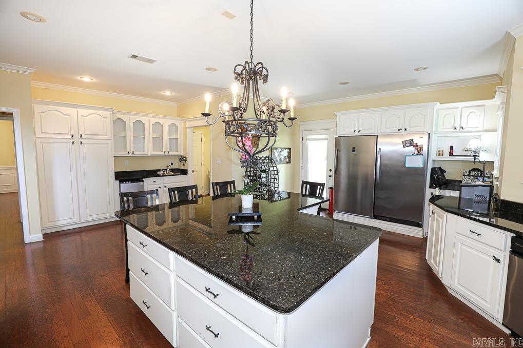 LONGHILLS VILLAGE - Residential