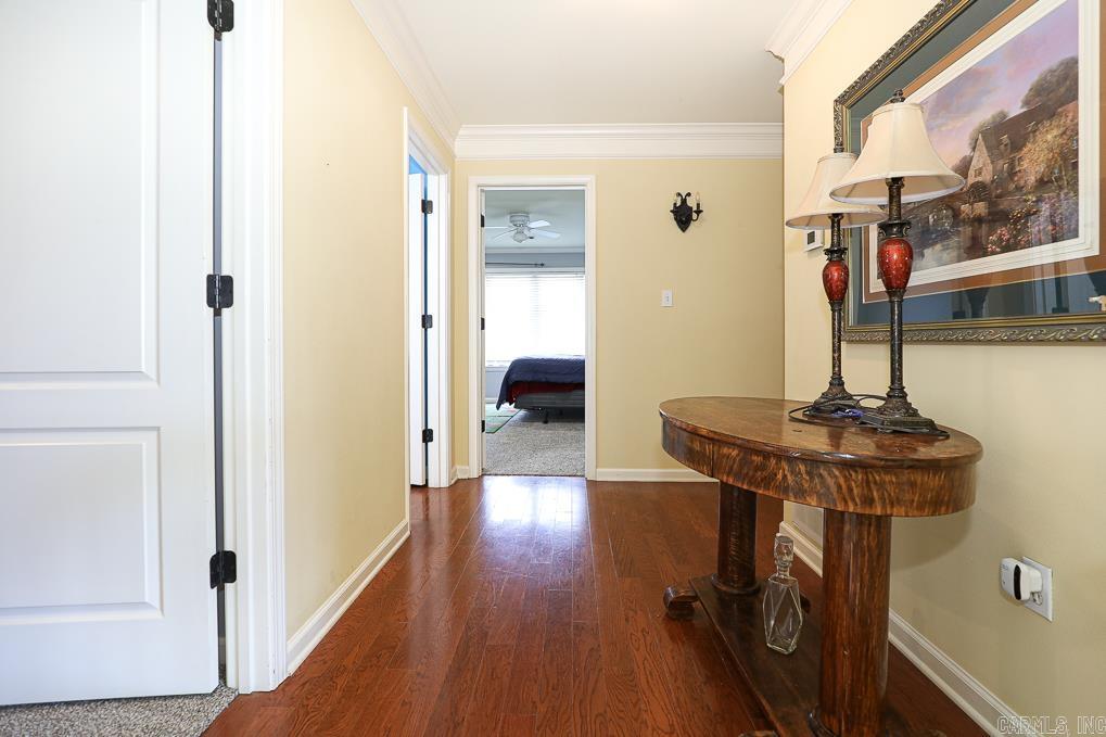 LONGHILLS VILLAGE - Residential