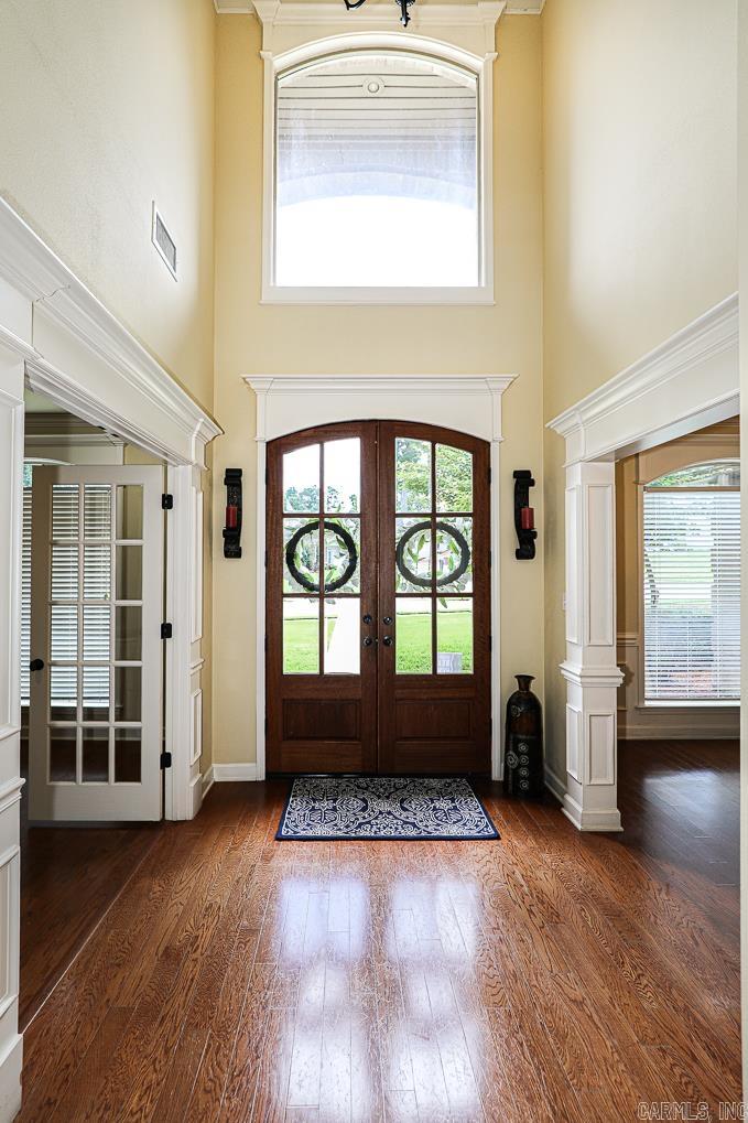 LONGHILLS VILLAGE - Residential